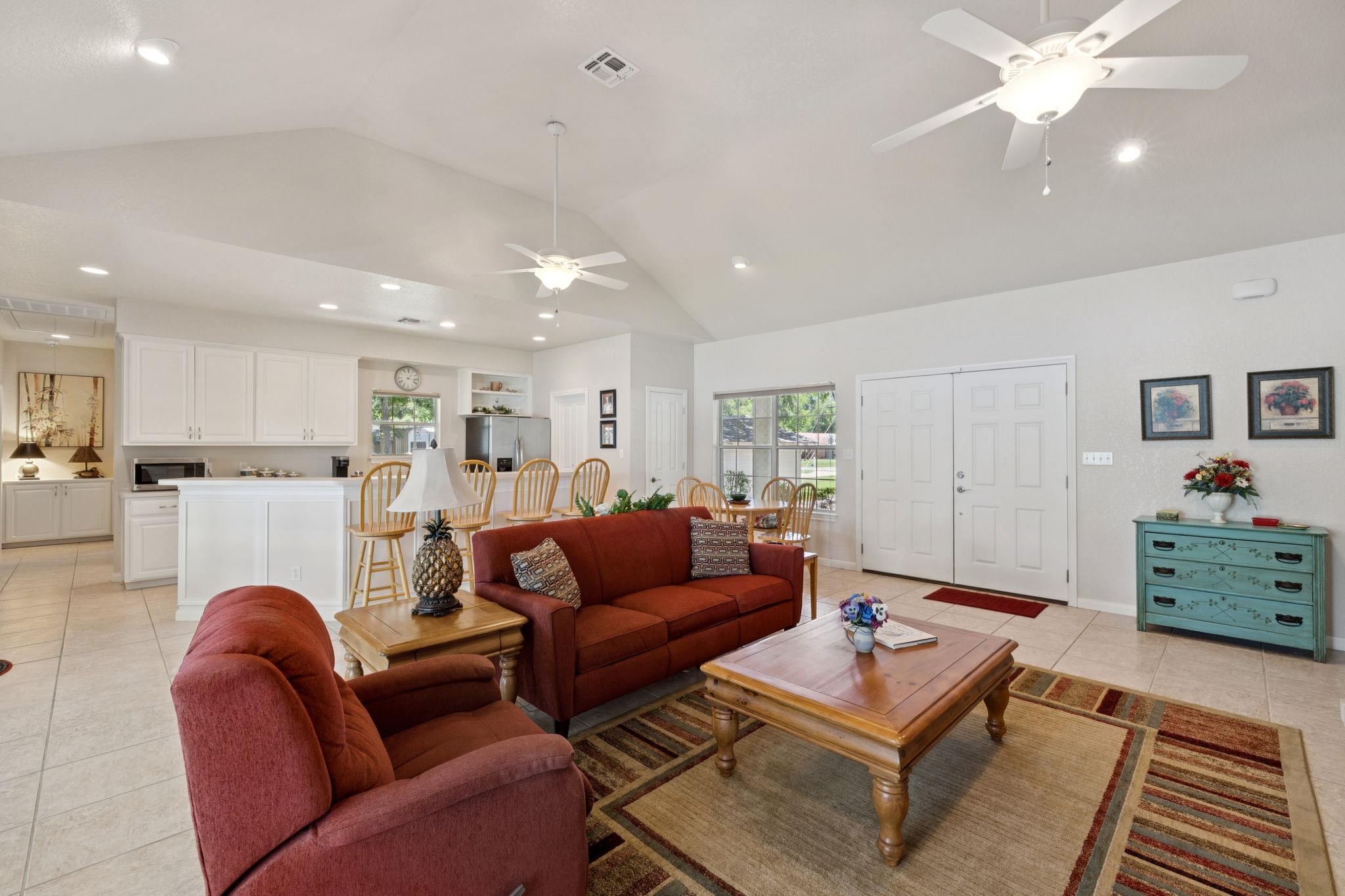 1113 E Zipp Rd, New Braunfels, TX 78130