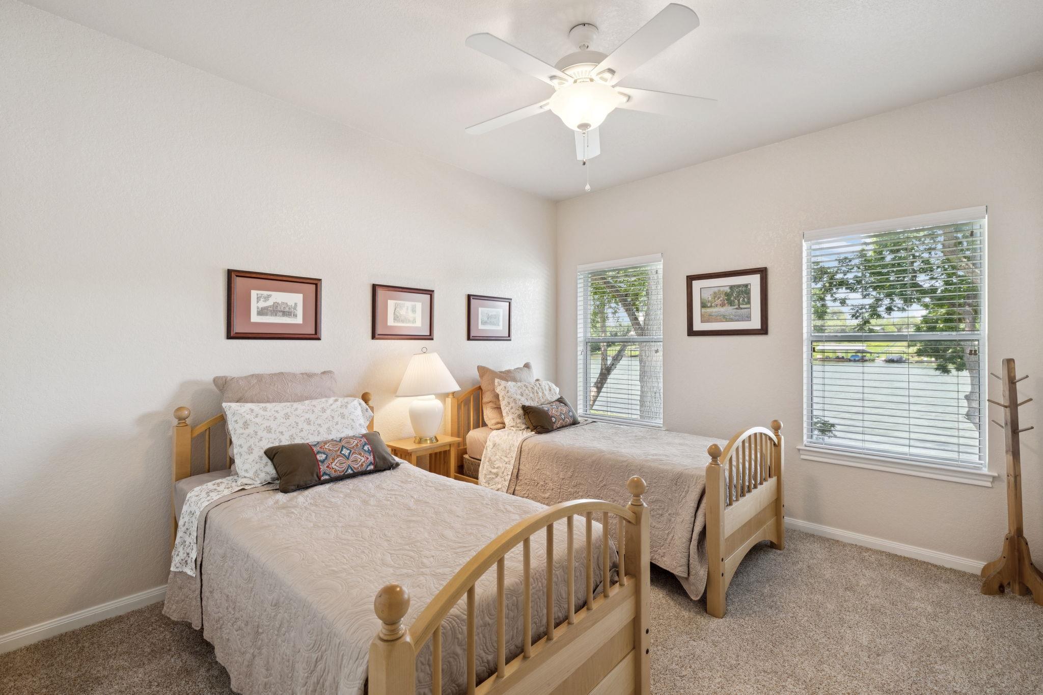1113 E Zipp Rd, New Braunfels, TX 78130