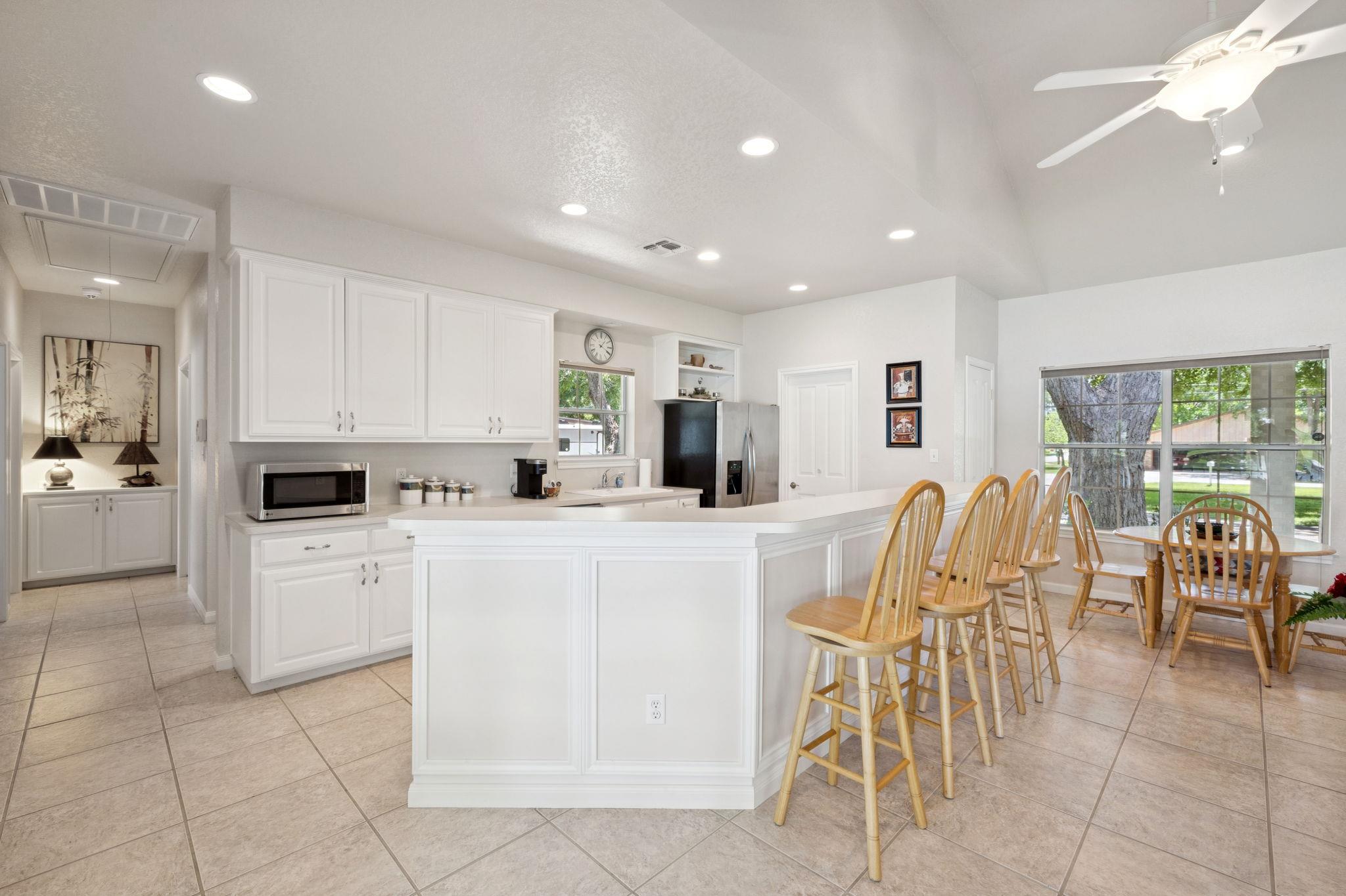 1113 E Zipp Rd, New Braunfels, TX 78130