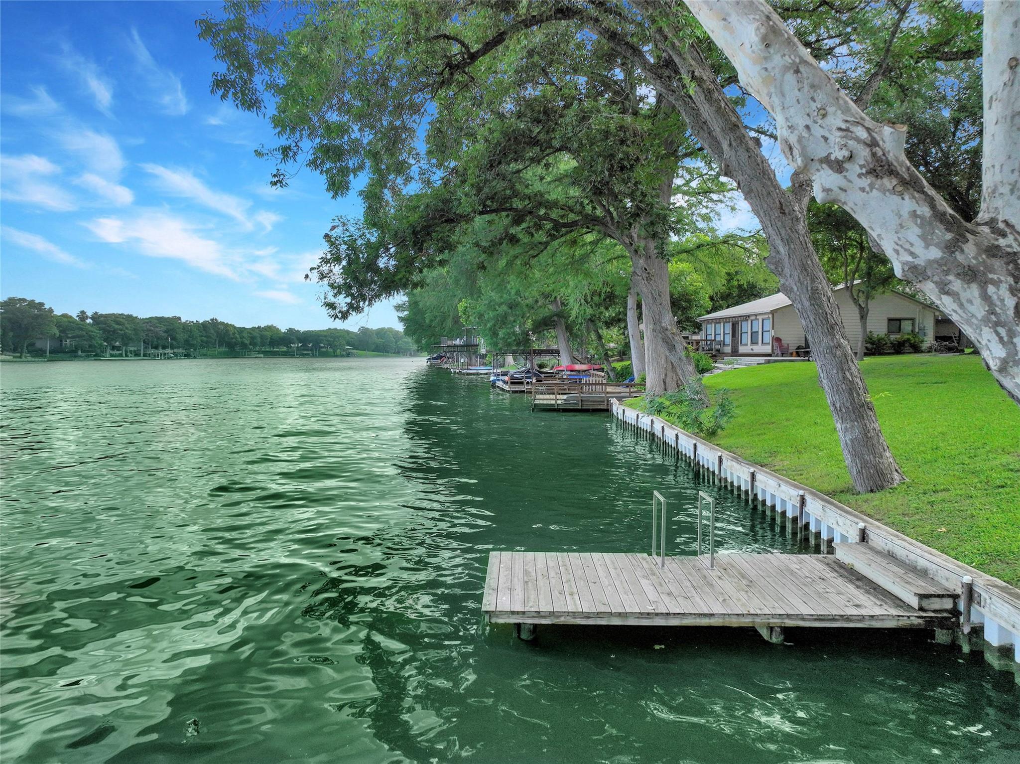 1113 E Zipp Rd, New Braunfels, TX 78130
