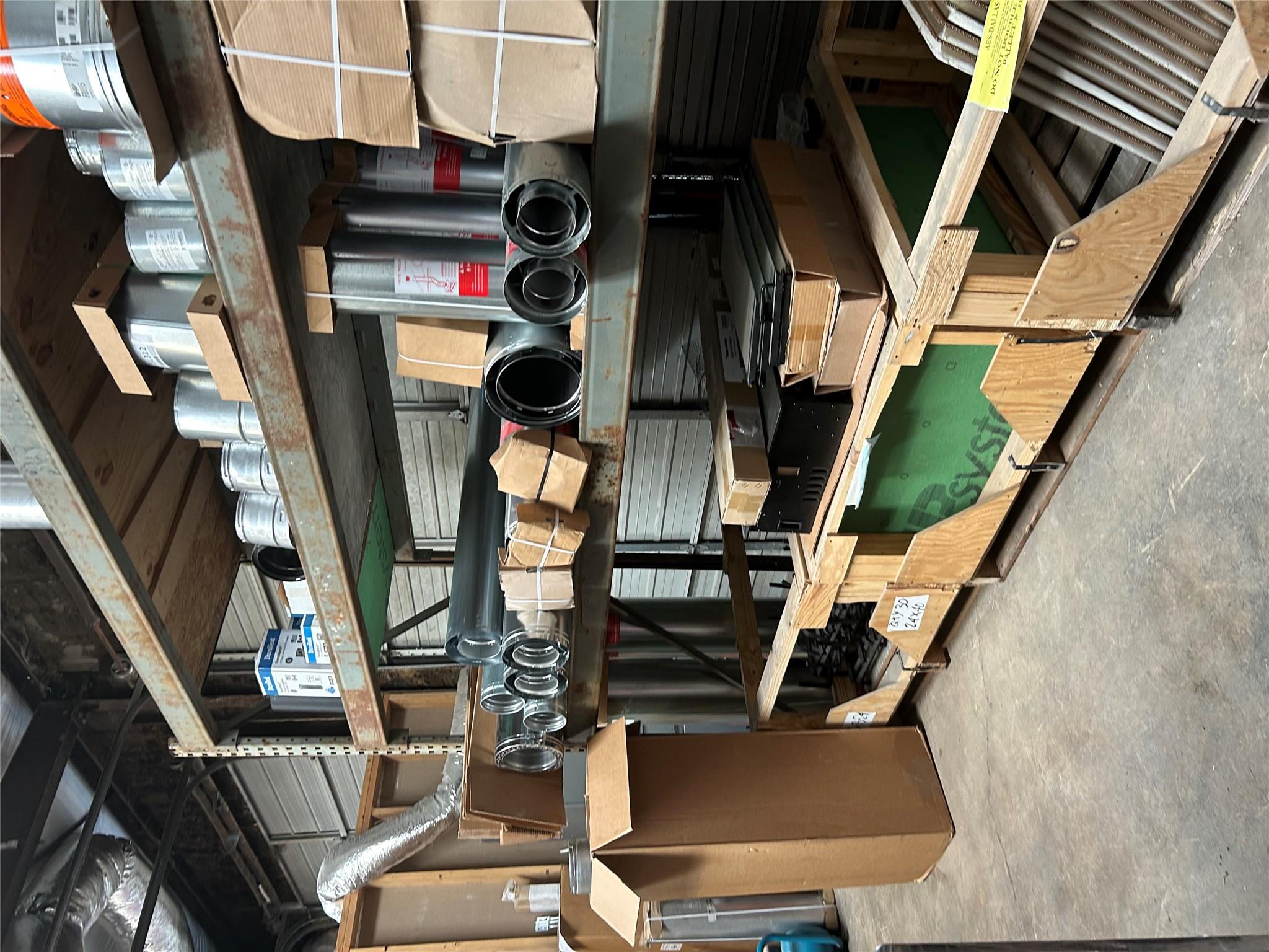 109 E 11TH St, Taylor, TX 76574