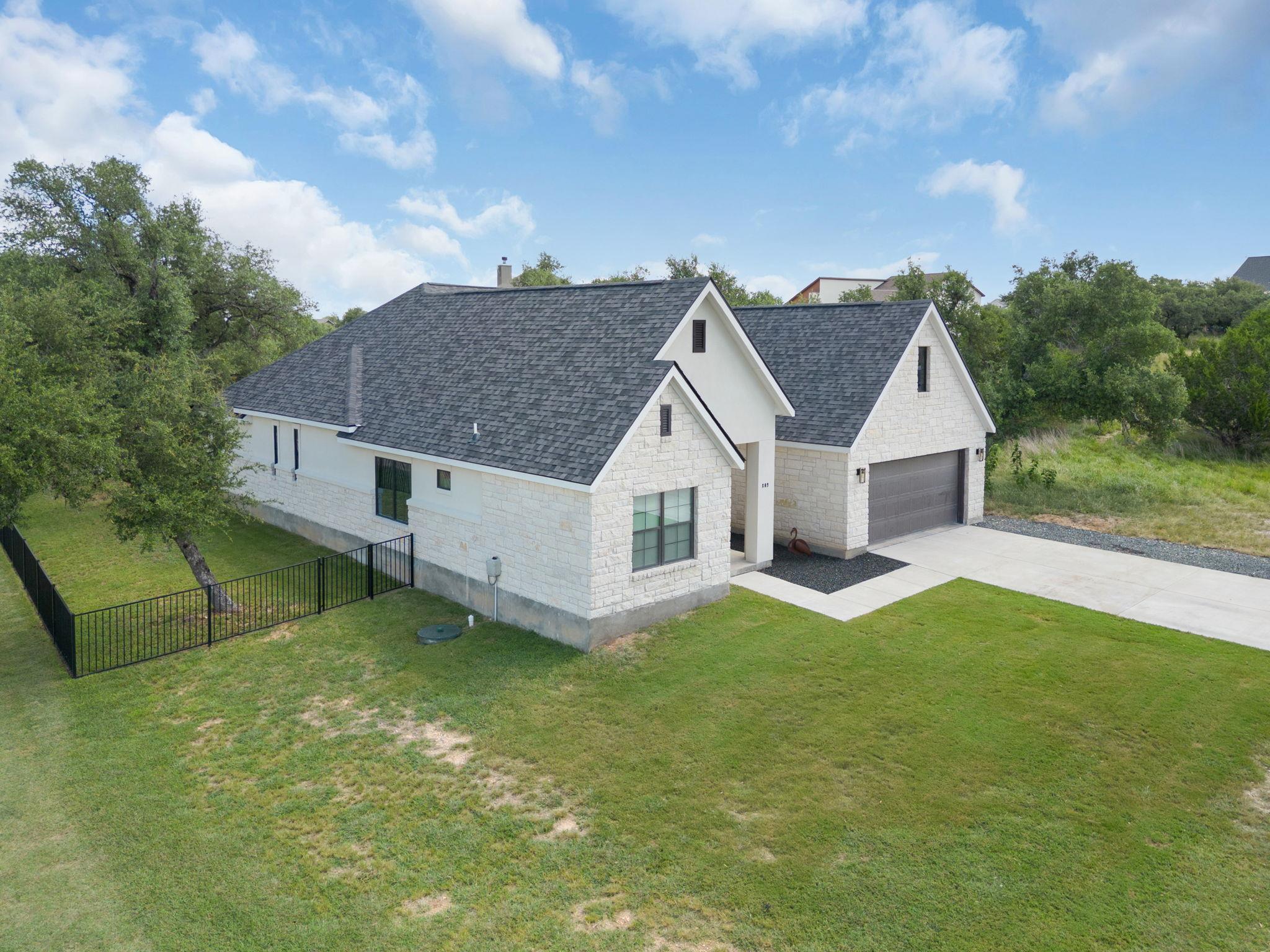 809 John Price, Blanco, TX 78606