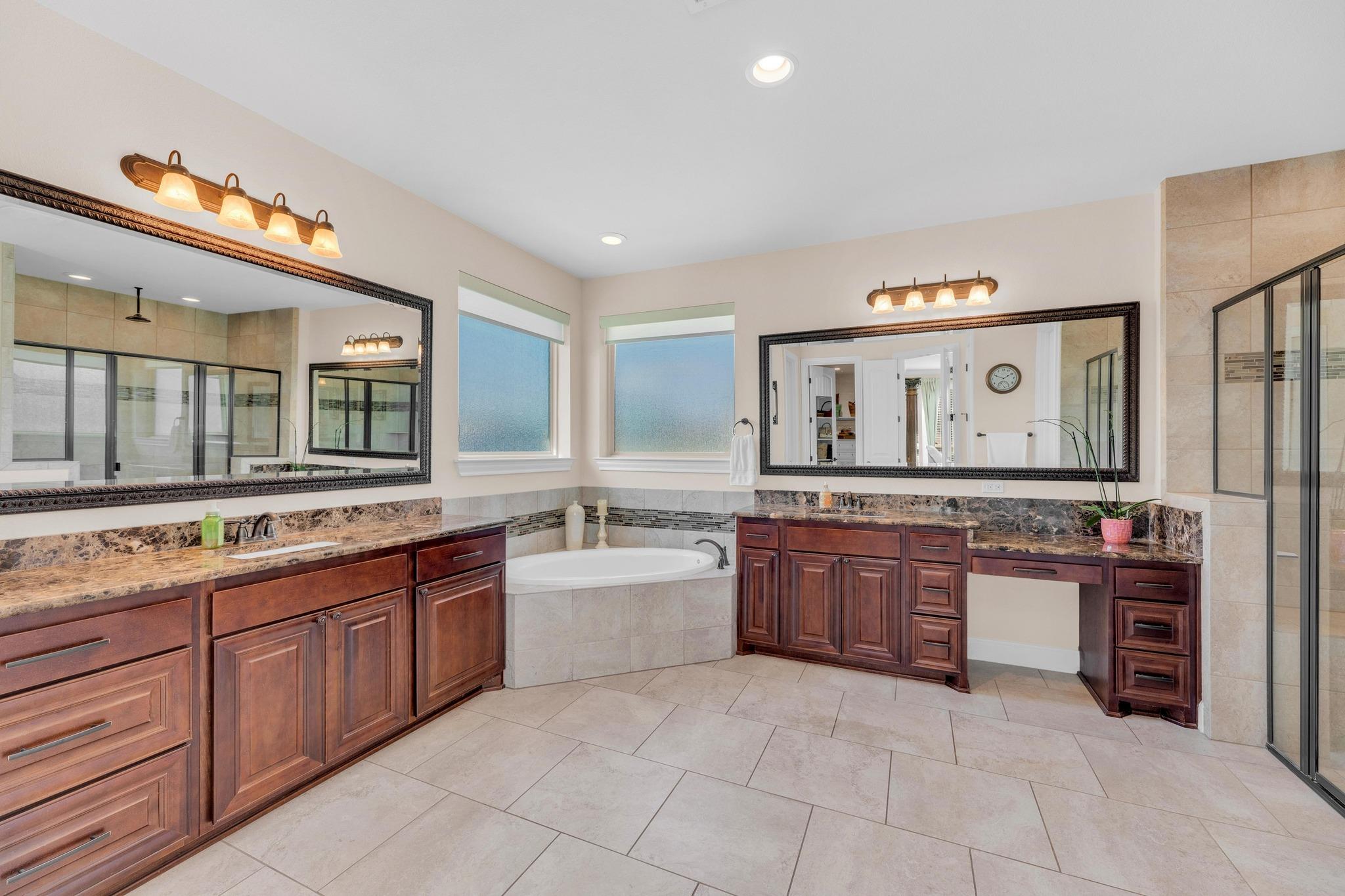 128 Claimjumper, Liberty Hill, TX 78642