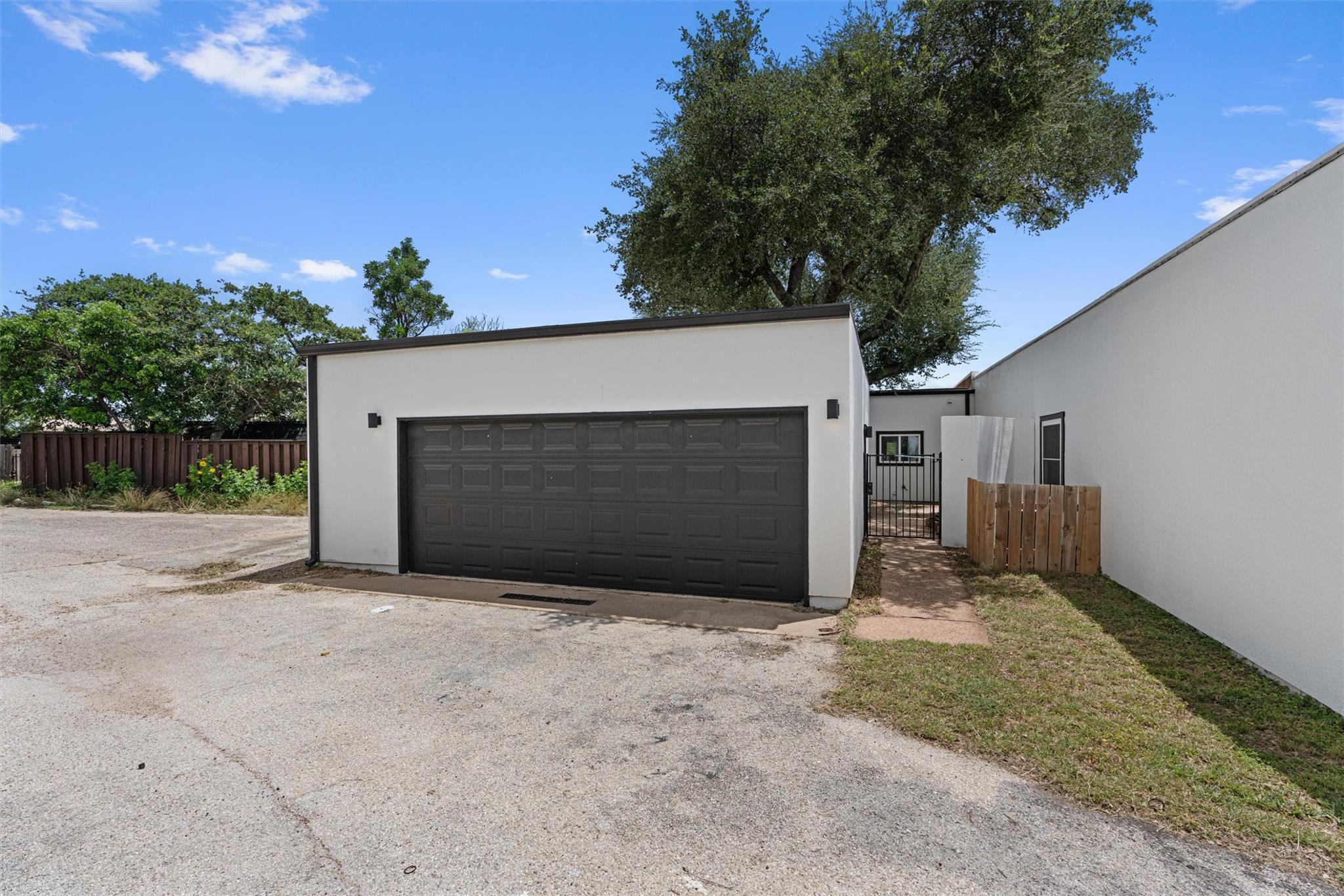 411 Seawind, Lakeway, TX 78734
