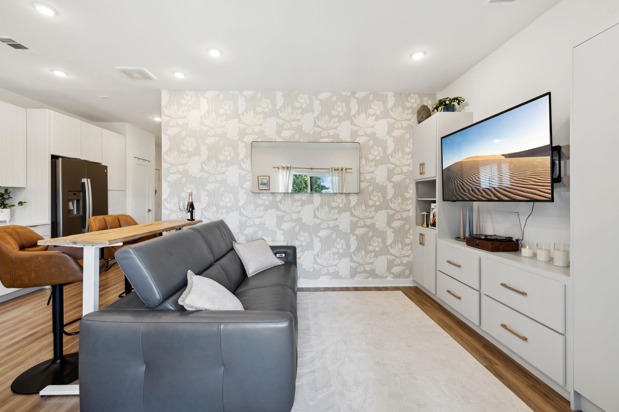 4802 S Congress Ave # 215, Austin, TX 78745