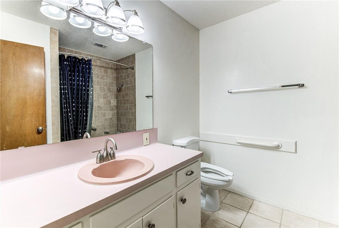 8424 Jamestown Dr, Austin, TX 78758