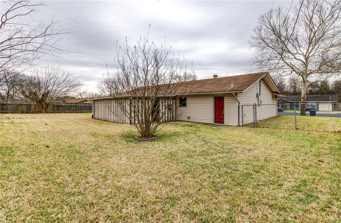 8424 Jamestown Dr, Austin, TX 78758