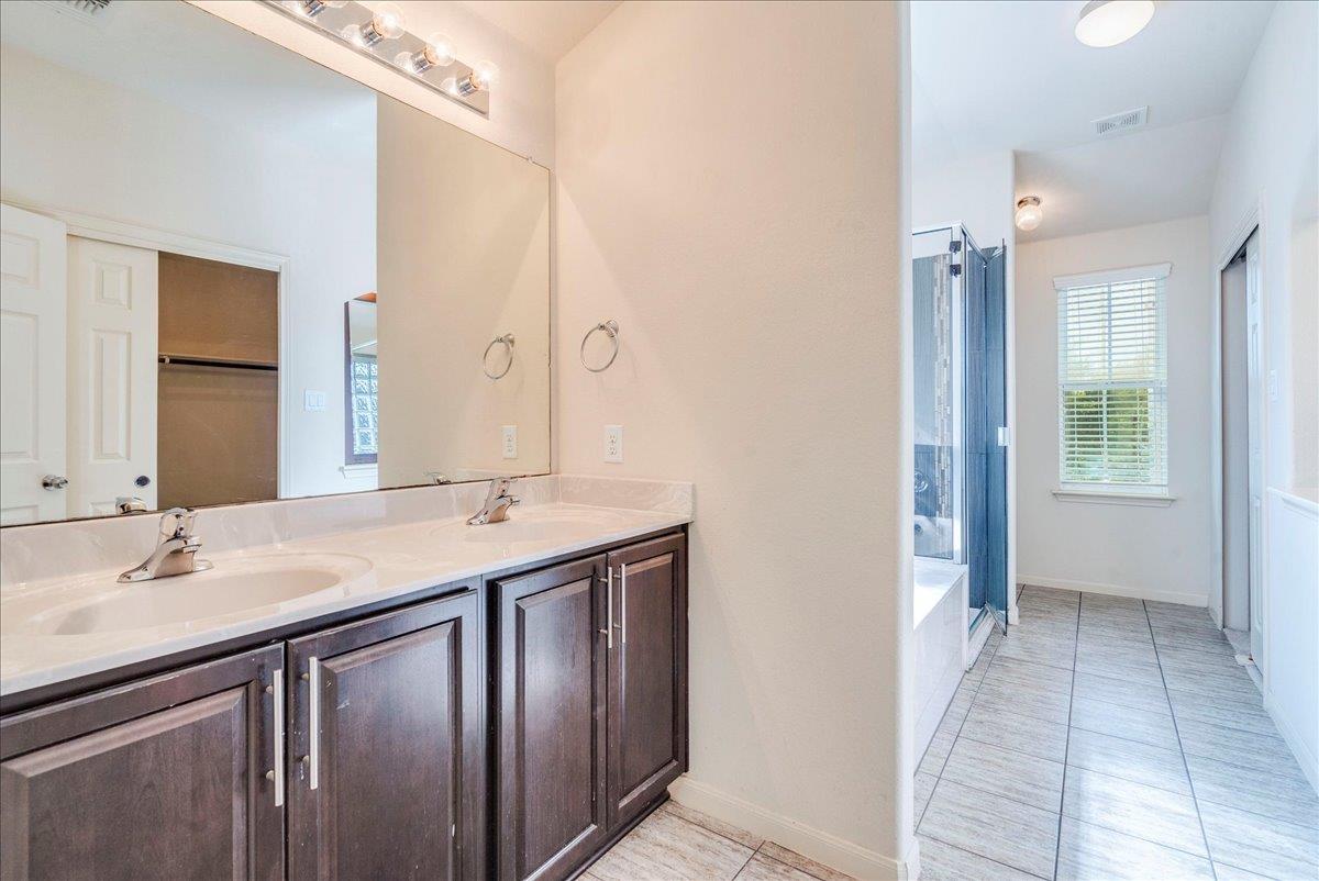 8601 Rock Pigeon Dr, Austin, TX 78729