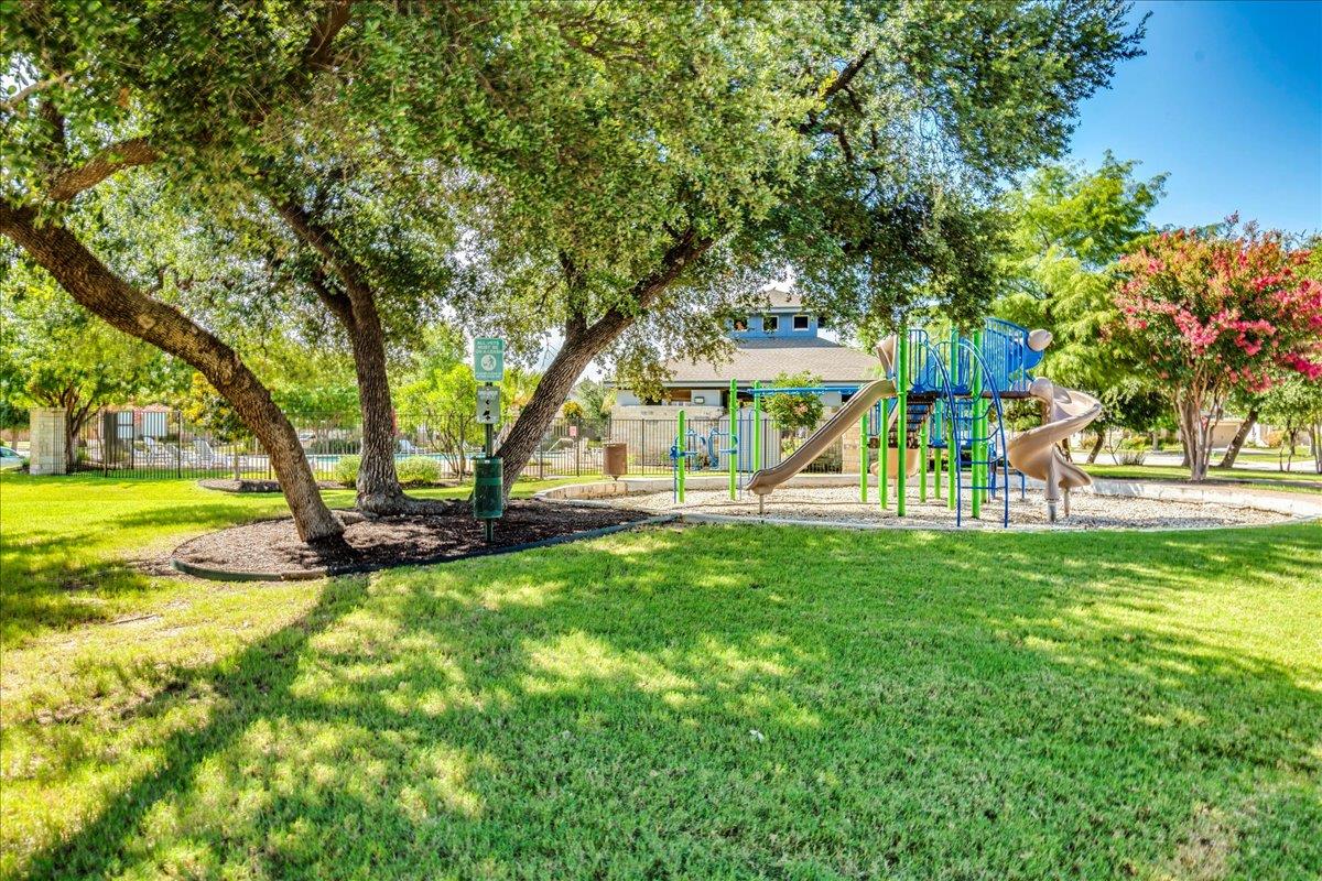 8601 Rock Pigeon Dr, Austin, TX 78729