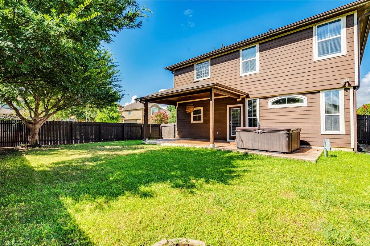 8601 Rock Pigeon Dr, Austin, TX 78729