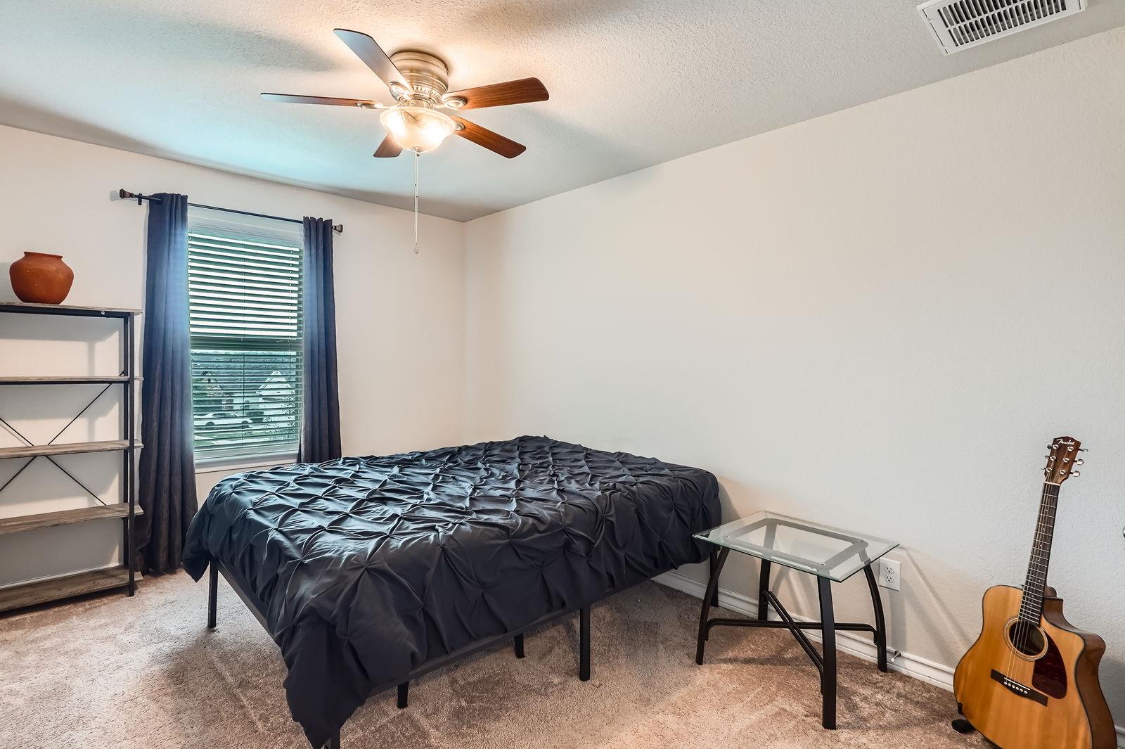 211 Satsuma Dr, Buda, TX 78610
