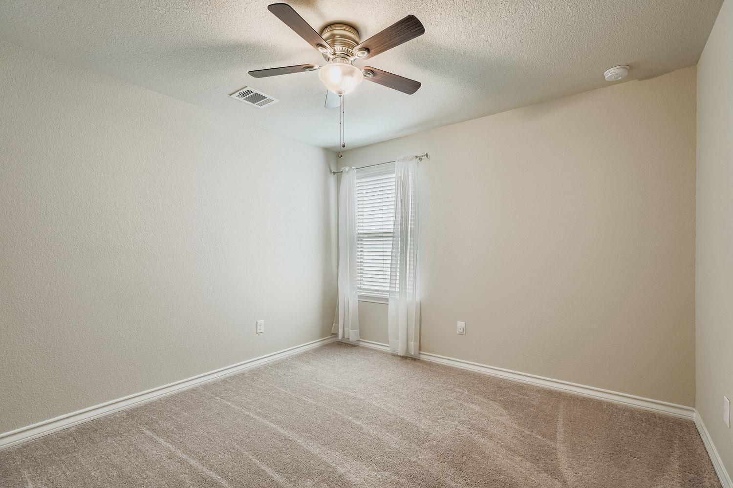 211 Satsuma Dr, Buda, TX 78610