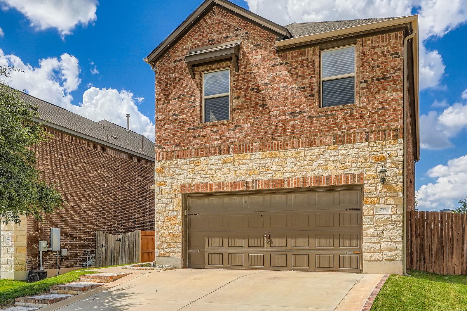 211 Satsuma Dr, Buda, TX 78610