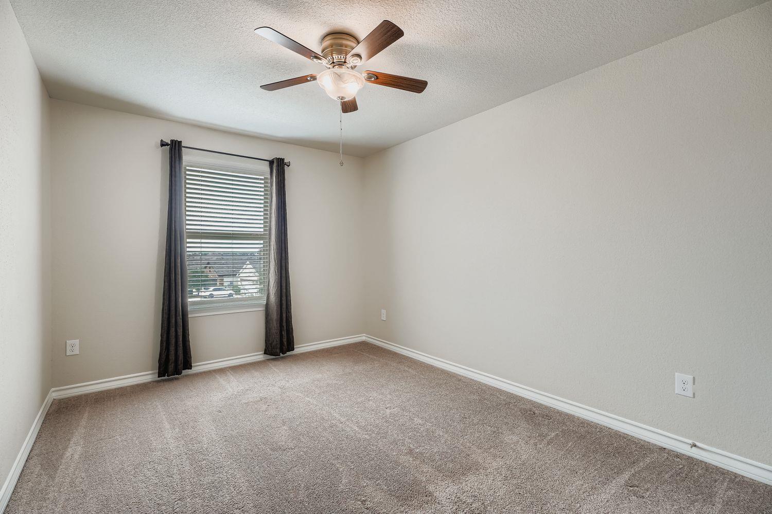211 Satsuma Dr, Buda, TX 78610