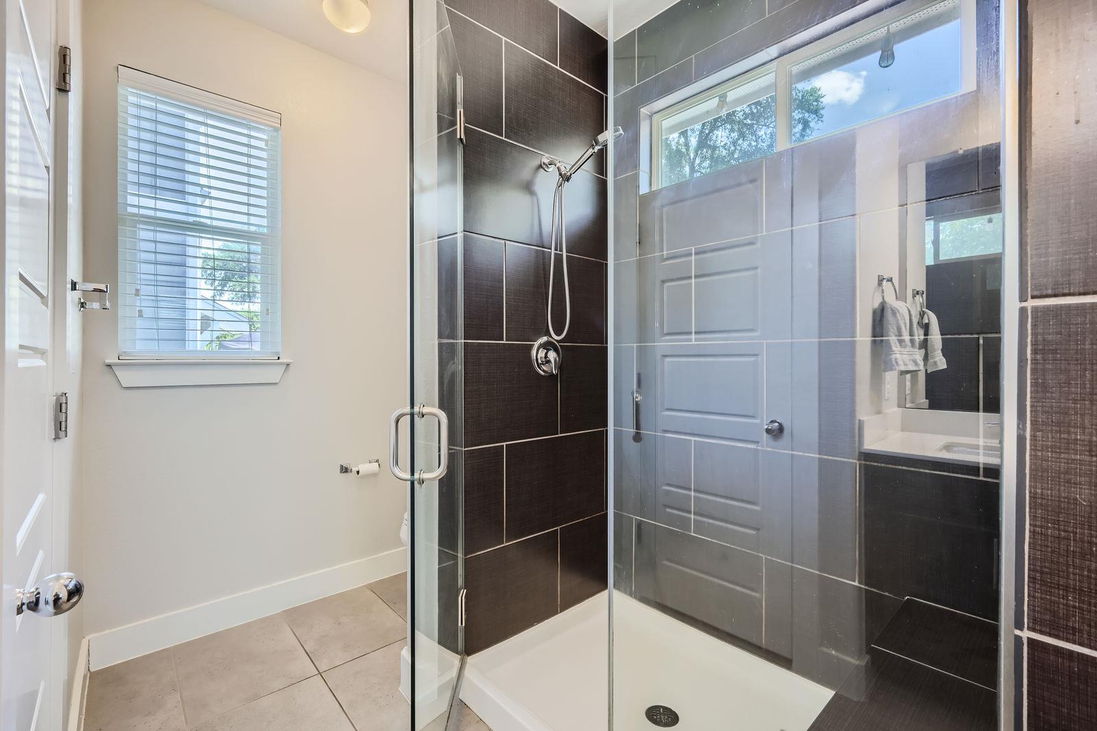 2407 Montague St, Austin, TX 78741