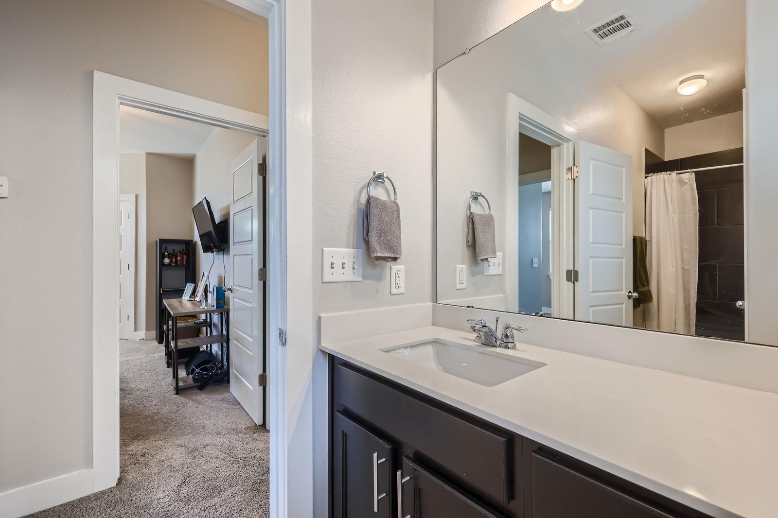 2407 Montague St, Austin, TX 78741