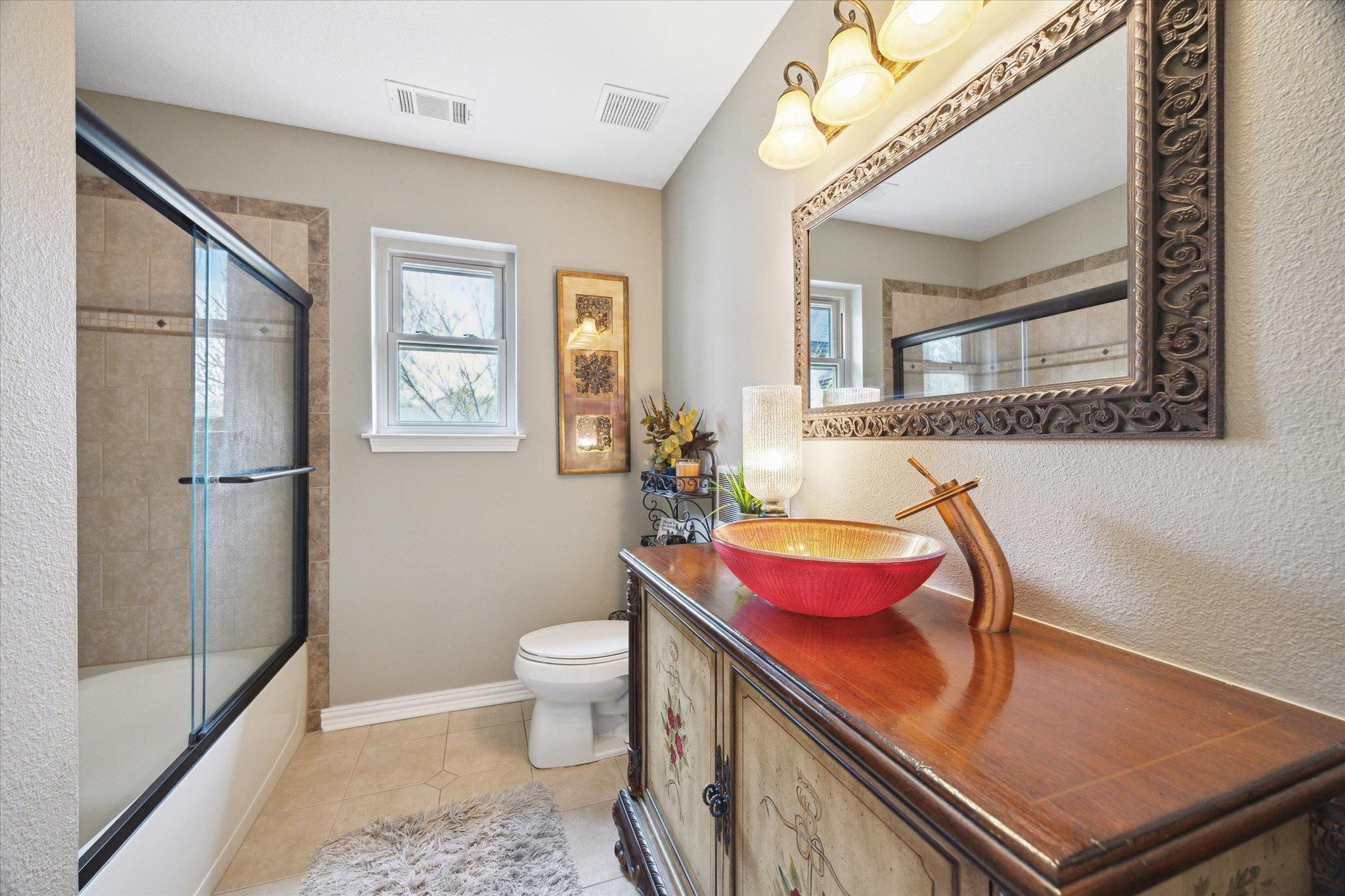 515 Wesley Ridge Dr, Spicewood, TX 78669