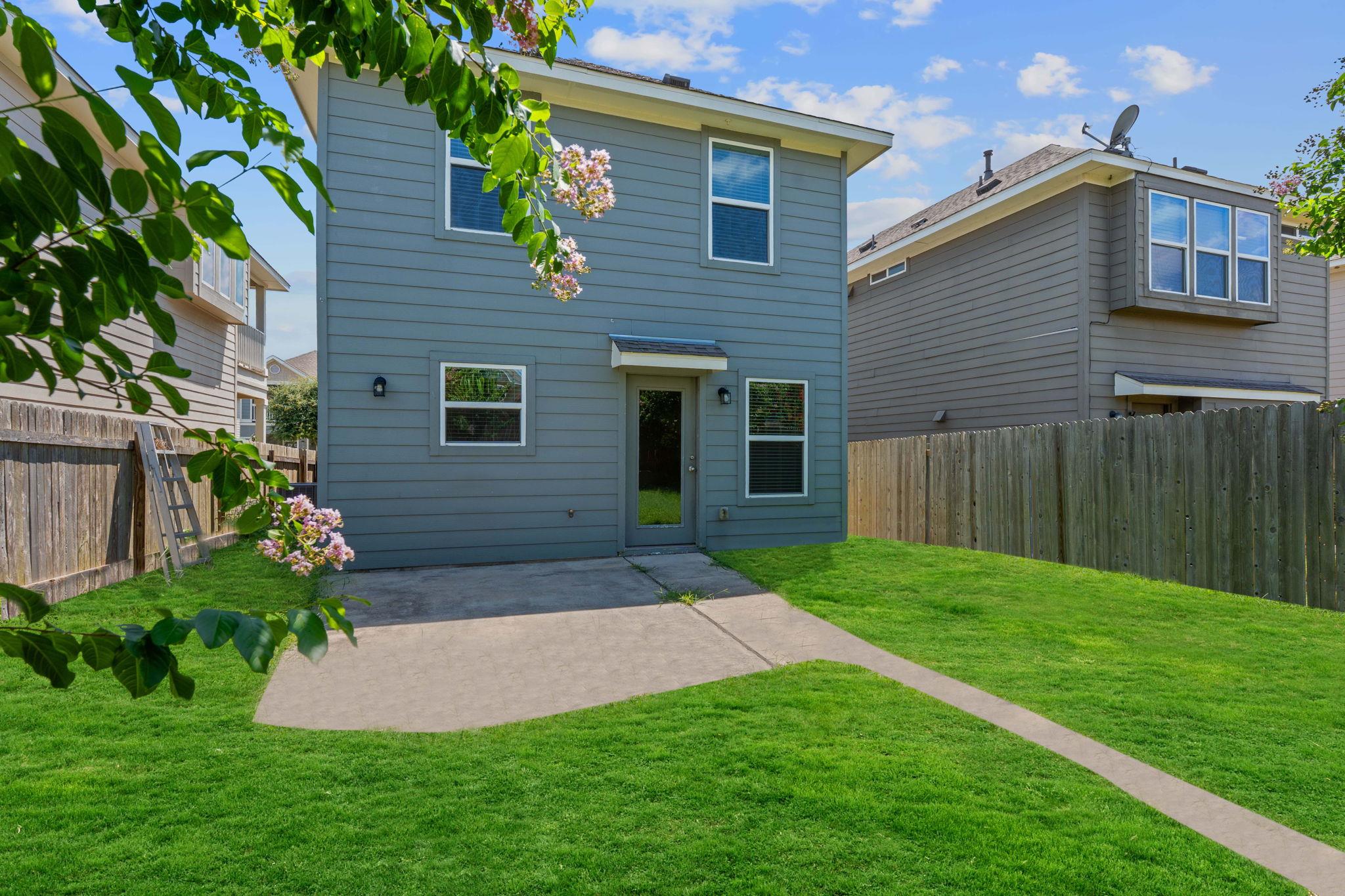 134 Friendship Oak Dr, San Marcos, TX 78666