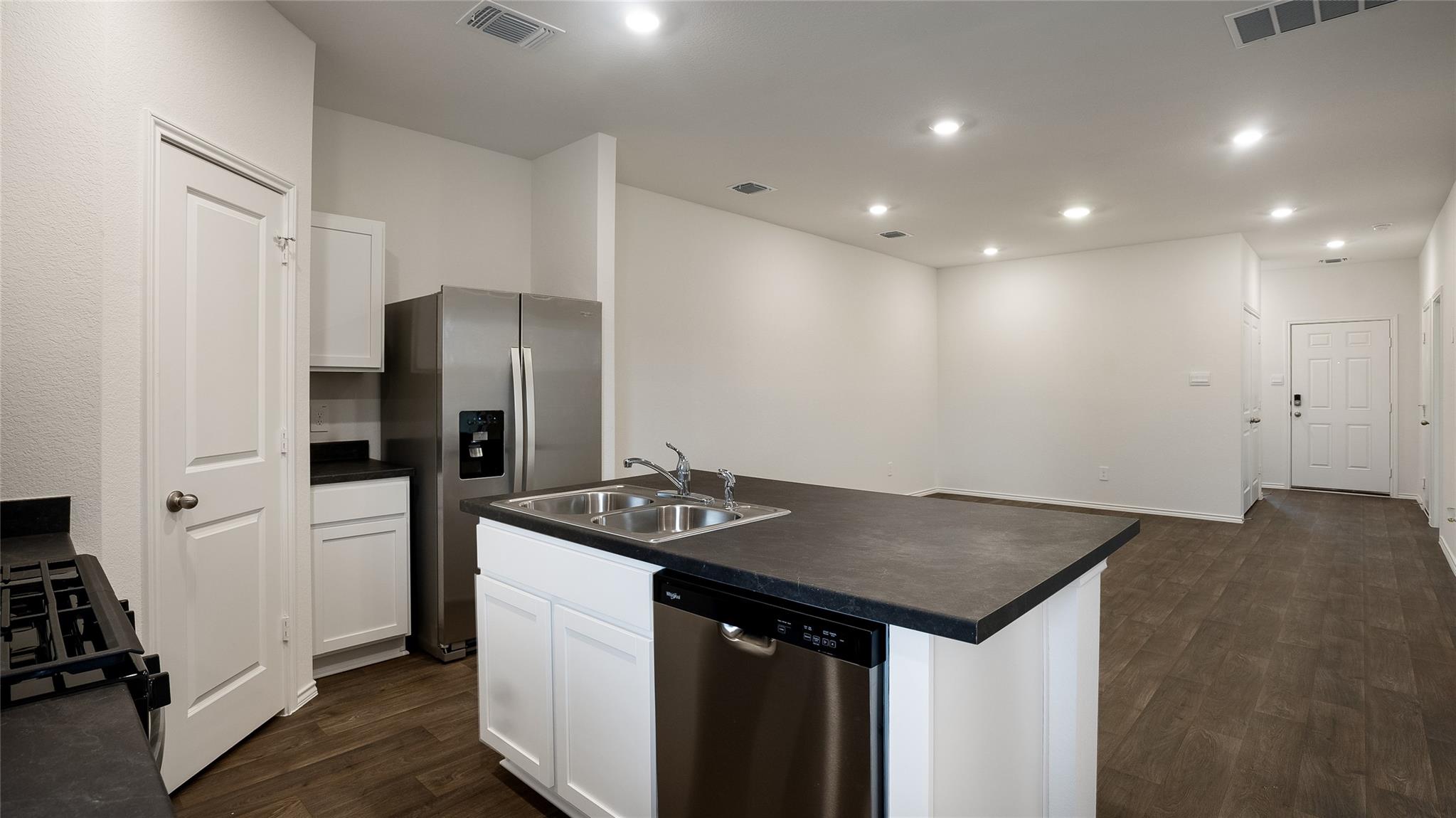 618-B Arnold Loop, Uhland, TX 78640