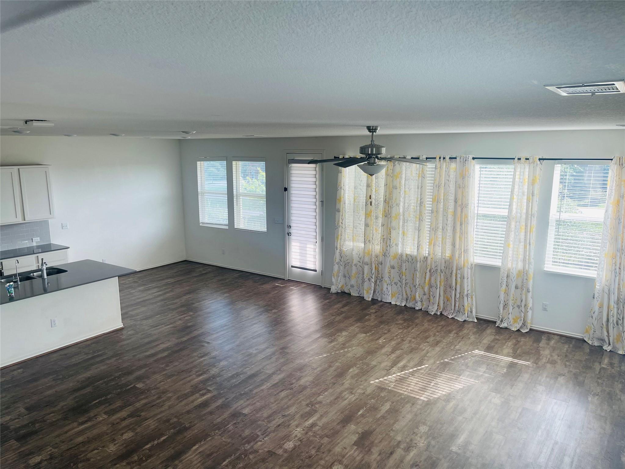 208 Montauk Loop, Georgetown, TX 78628