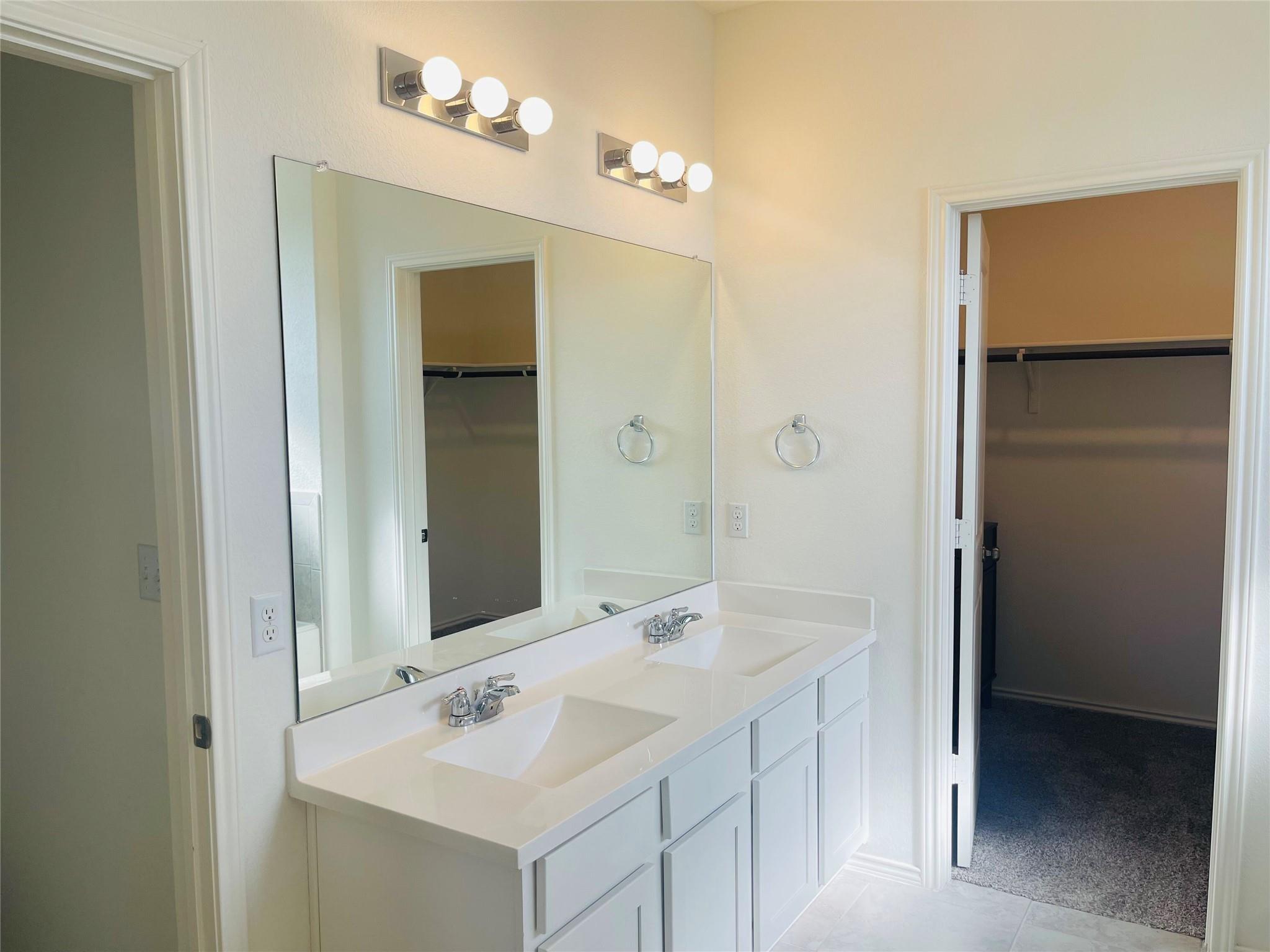 208 Montauk Loop, Georgetown, TX 78628
