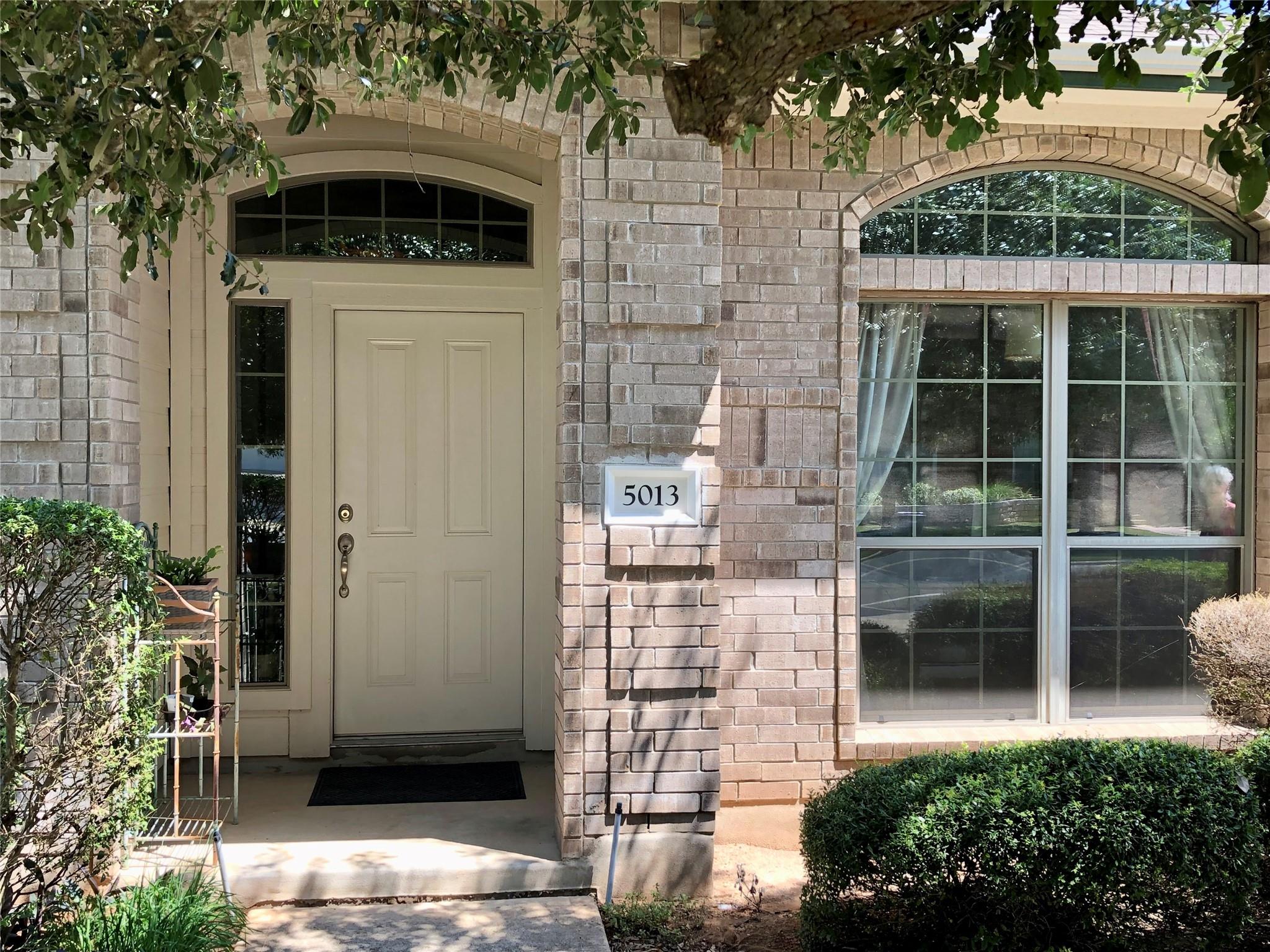 5013 Sendero Springs Dr, Round Rock, TX 78681