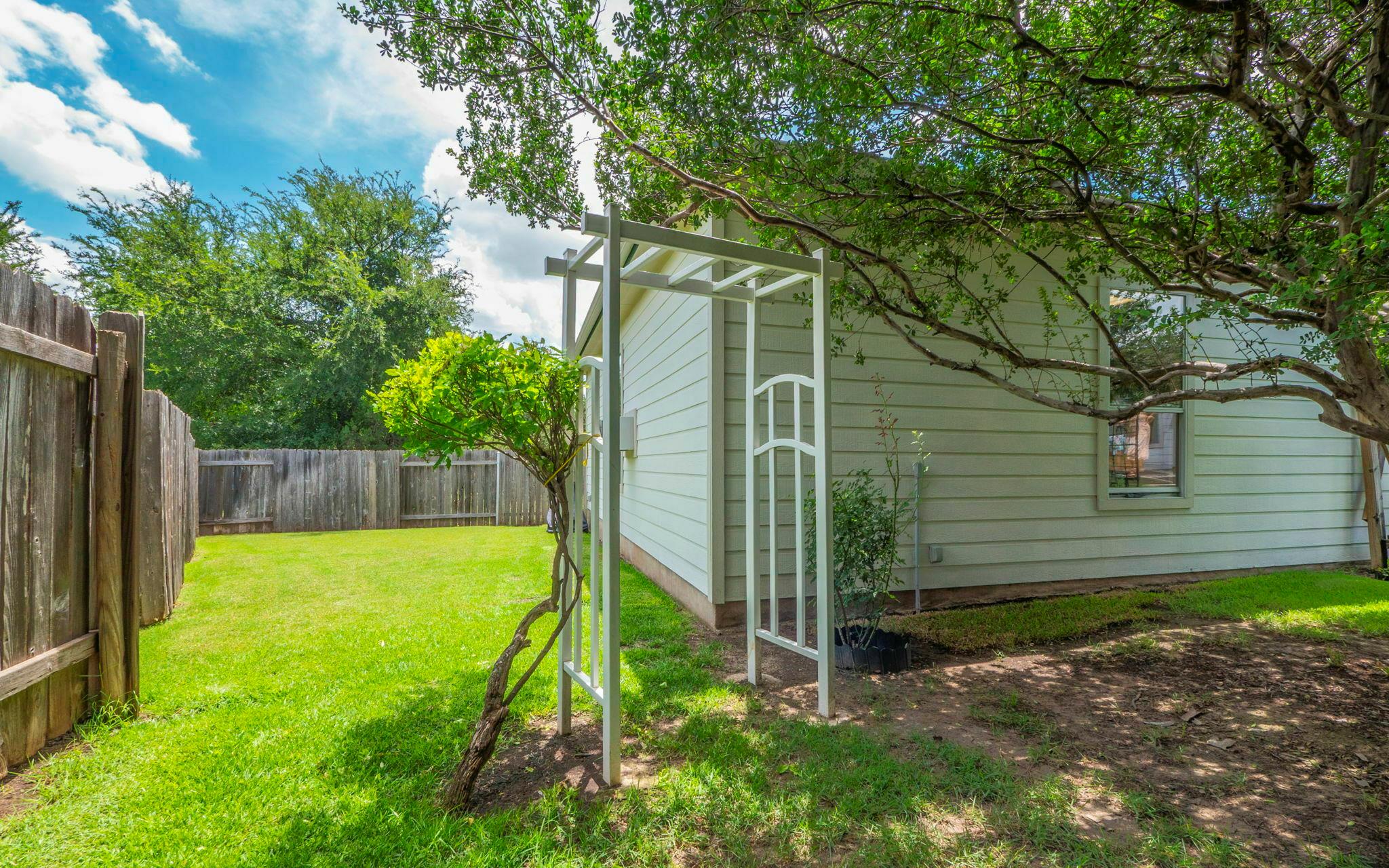 5013 Sendero Springs Dr, Round Rock, TX 78681