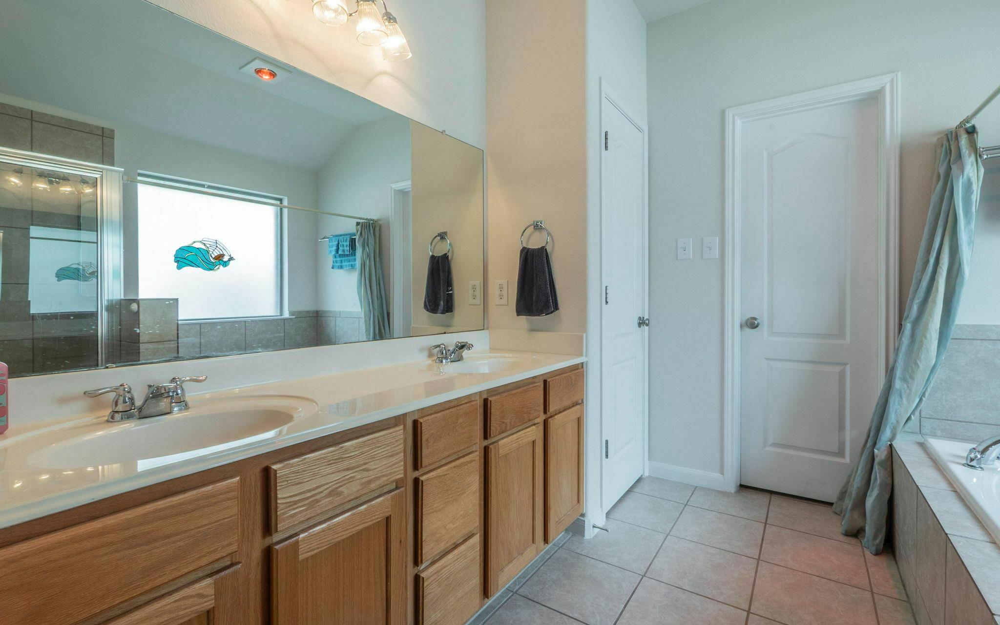 5013 Sendero Springs Dr, Round Rock, TX 78681