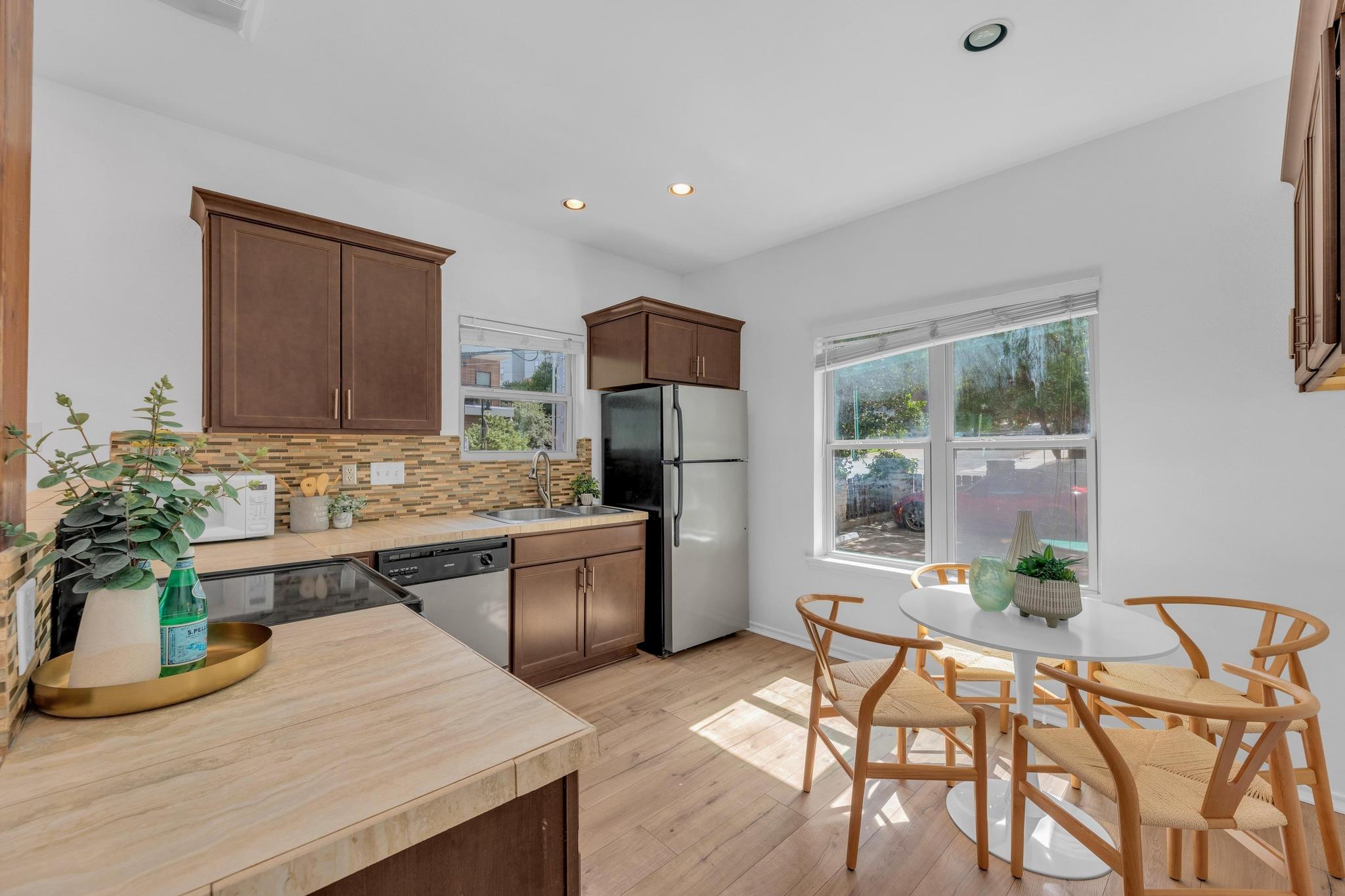 2414 Longview St # 101, Austin, TX 78705