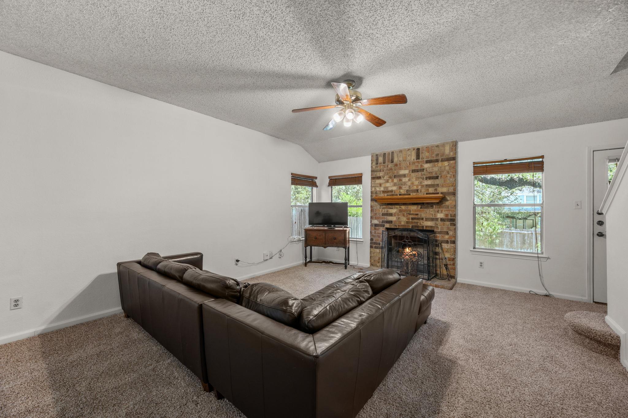 10429 Hess Dr, Austin, TX 78748