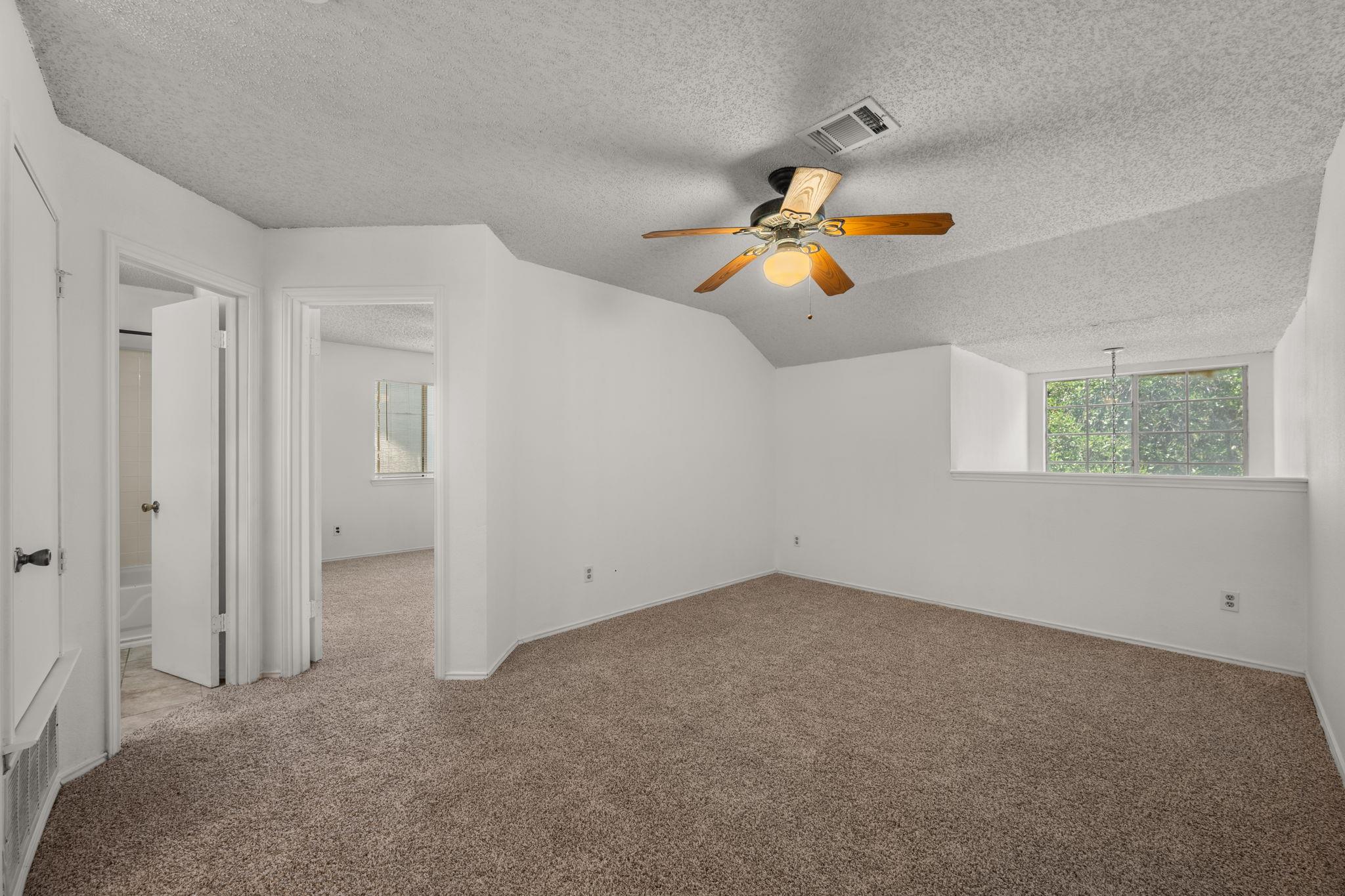 10429 Hess Dr, Austin, TX 78748