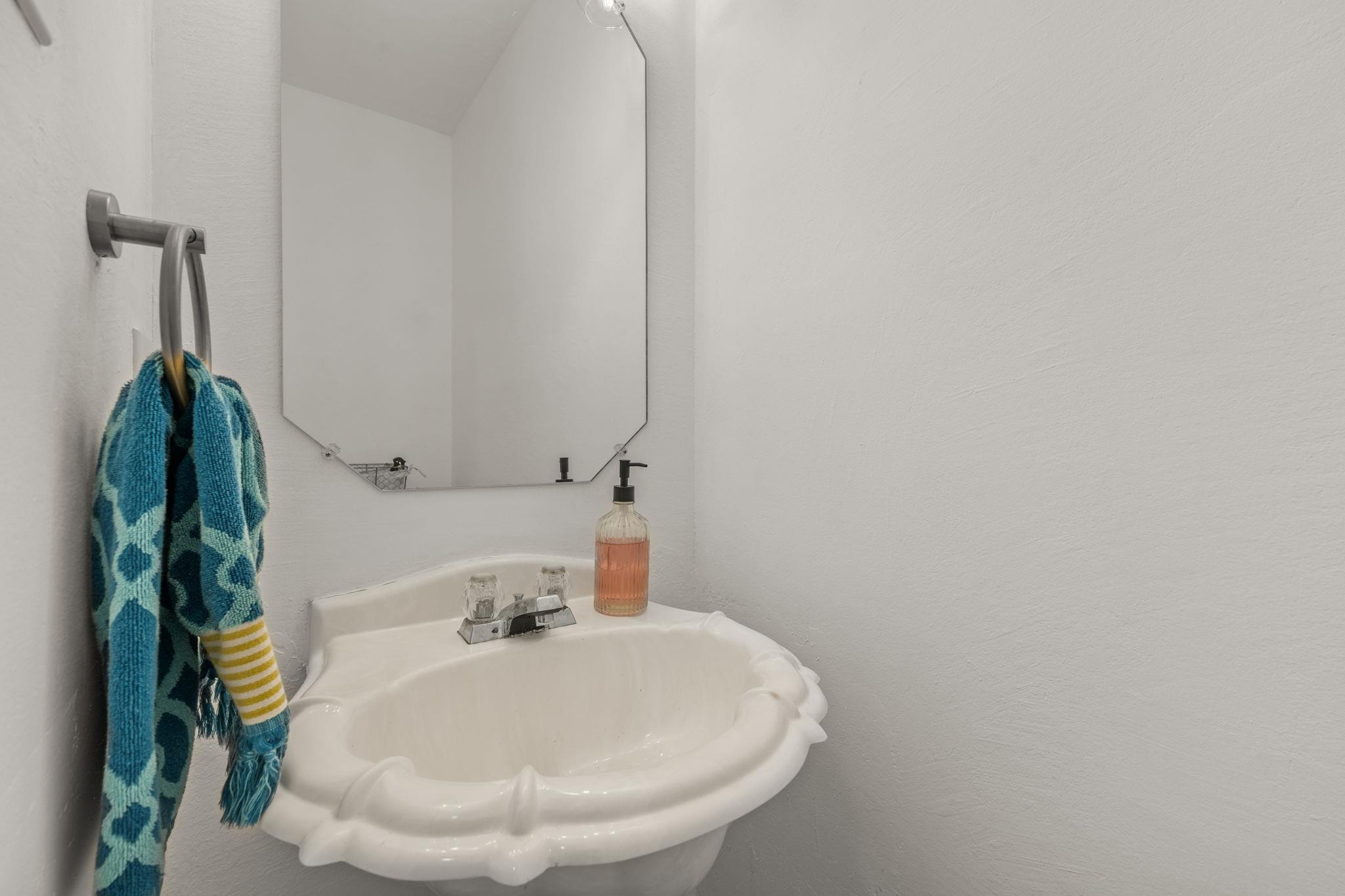 10429 Hess Dr, Austin, TX 78748