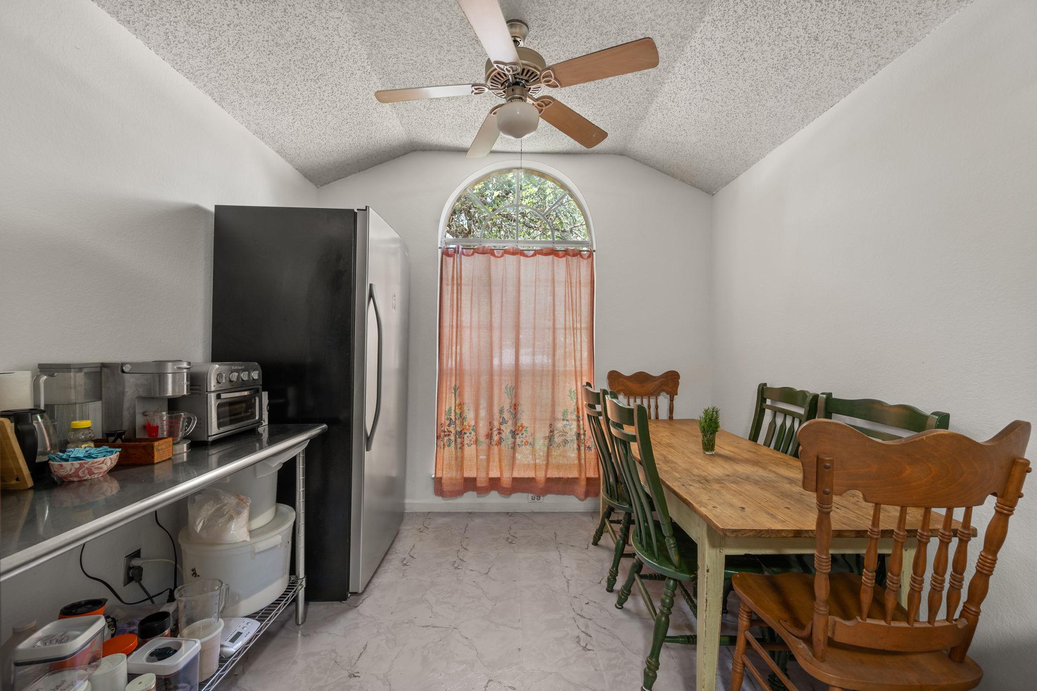 10429 Hess Dr, Austin, TX 78748