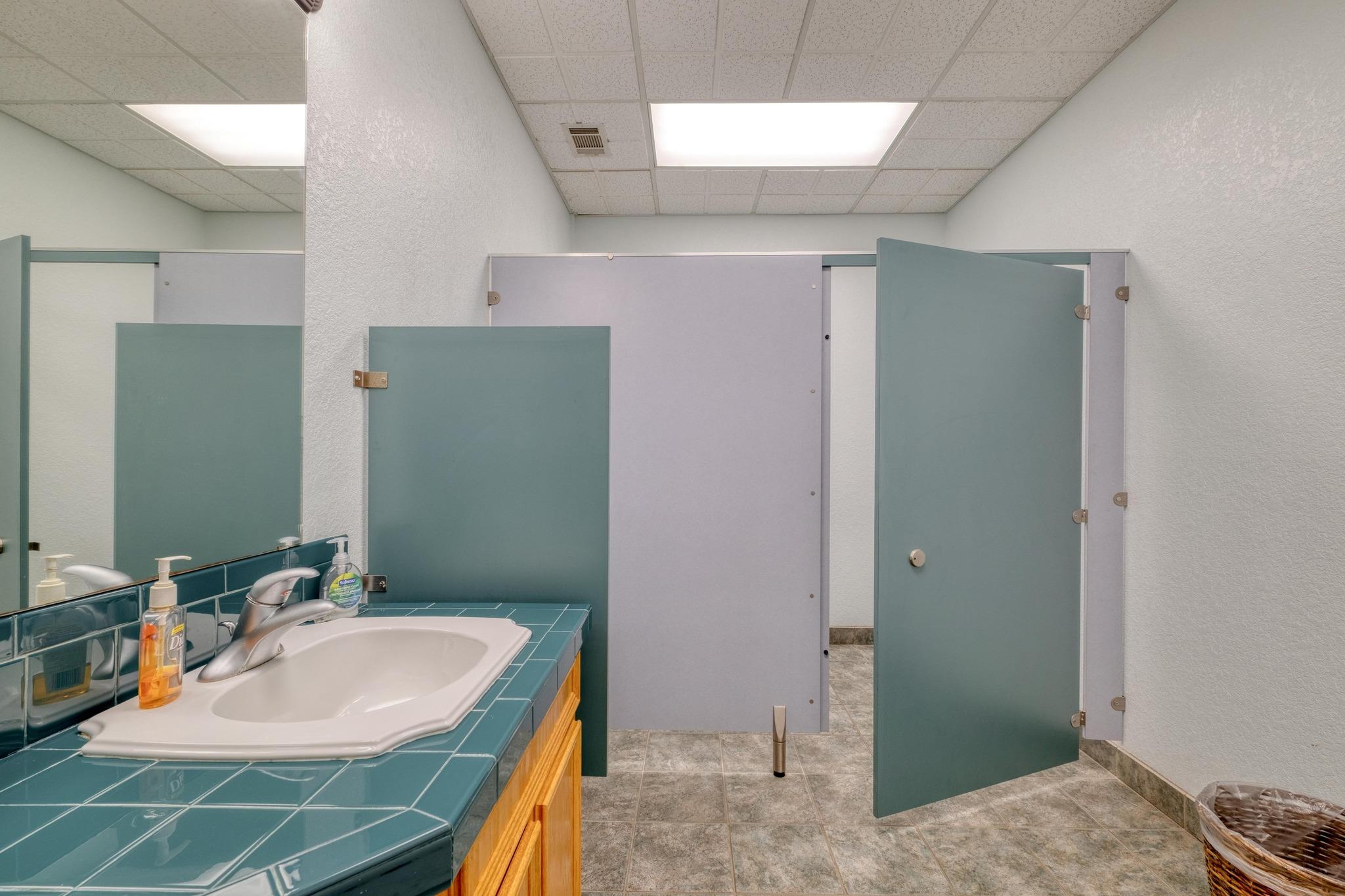 200 E Main St, Florence, TX 76527