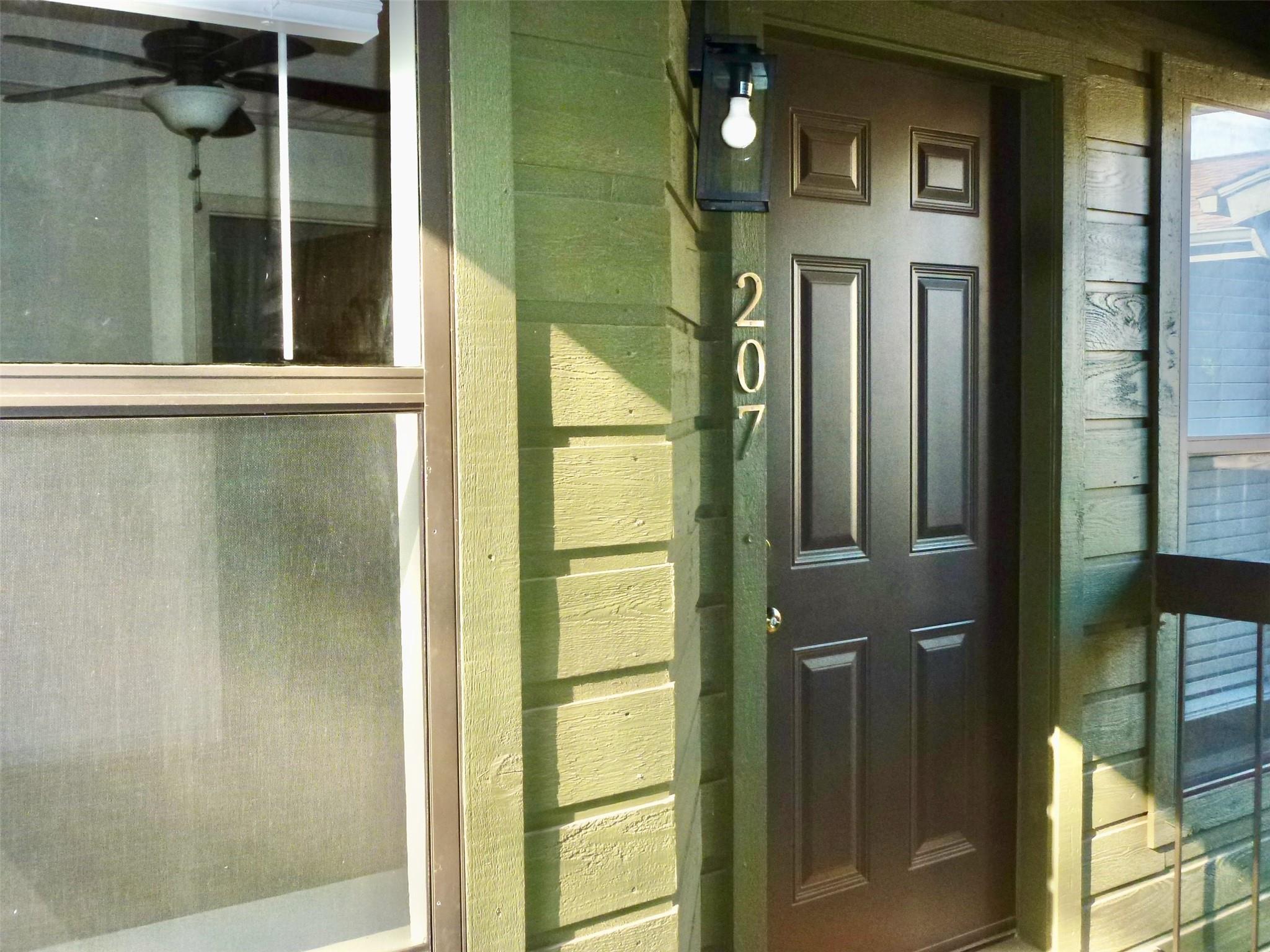 601 Hearn St # 207, Austin, TX 78703