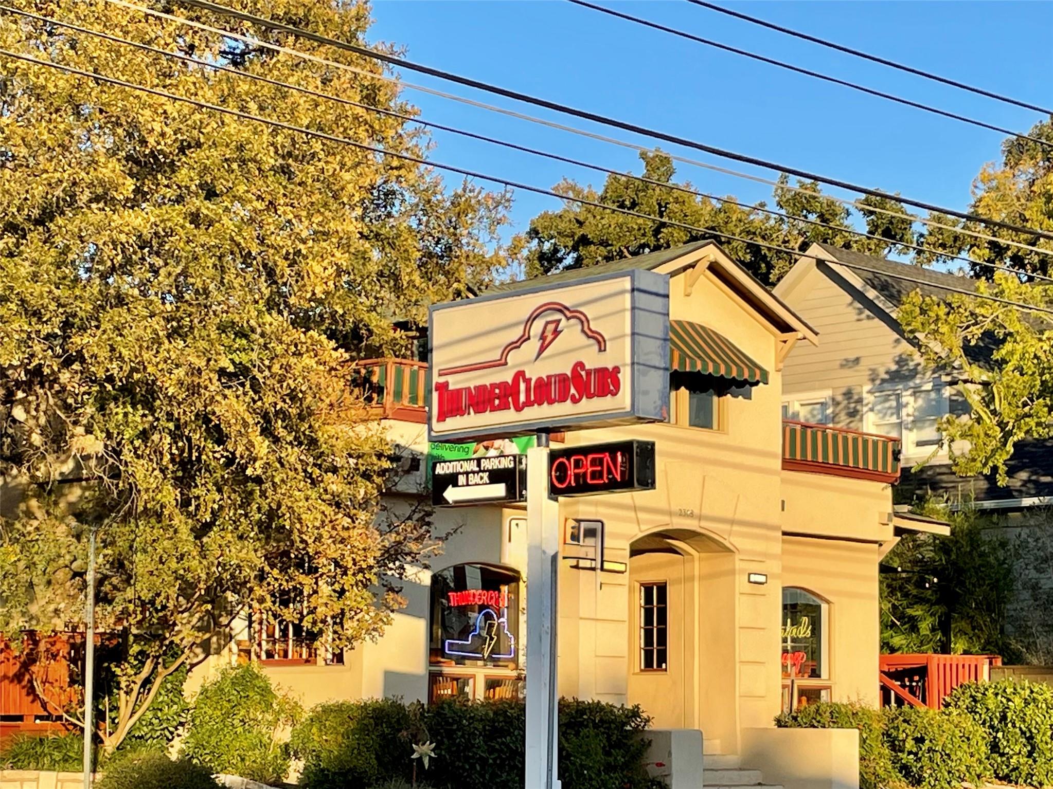 601 Hearn St # 207, Austin, TX 78703