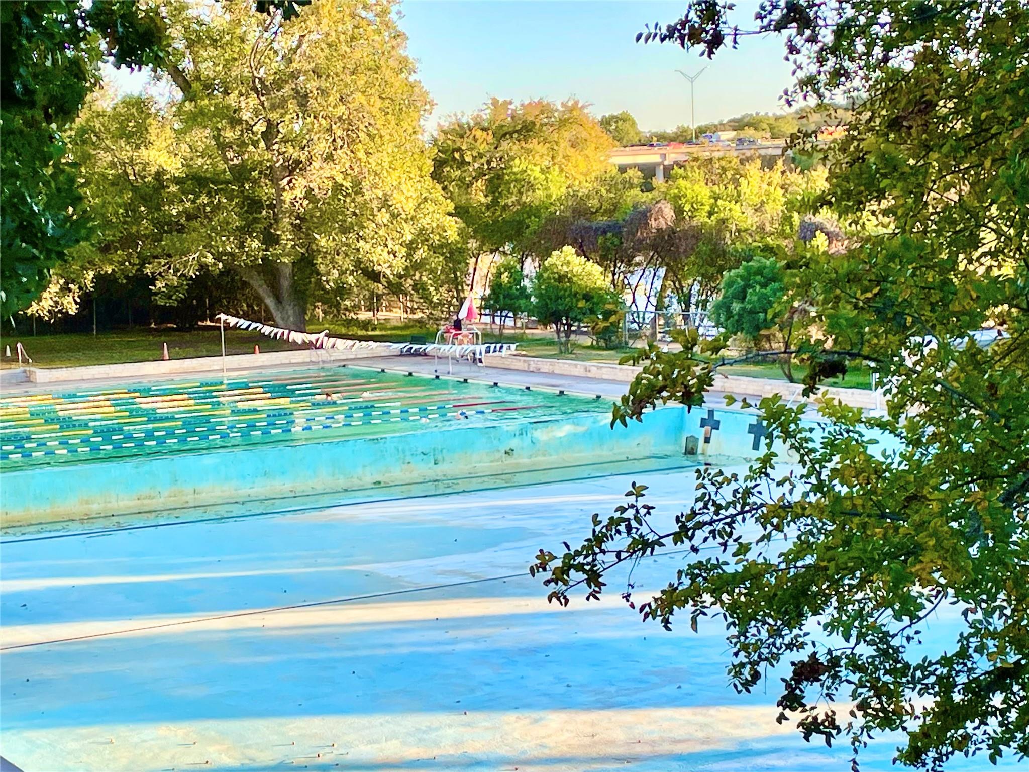 601 Hearn St # 207, Austin, TX 78703