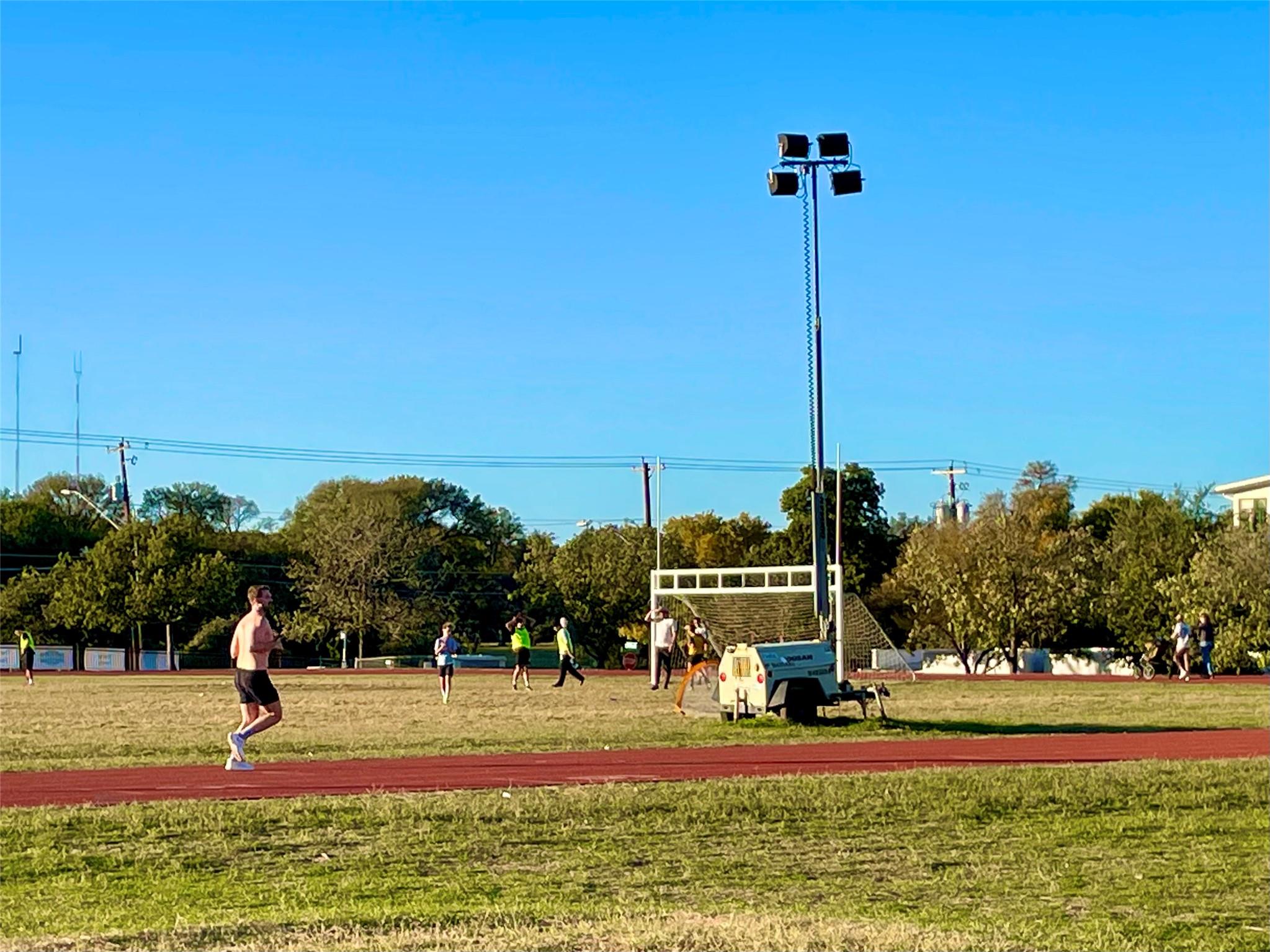 601 Hearn St # 207, Austin, TX 78703