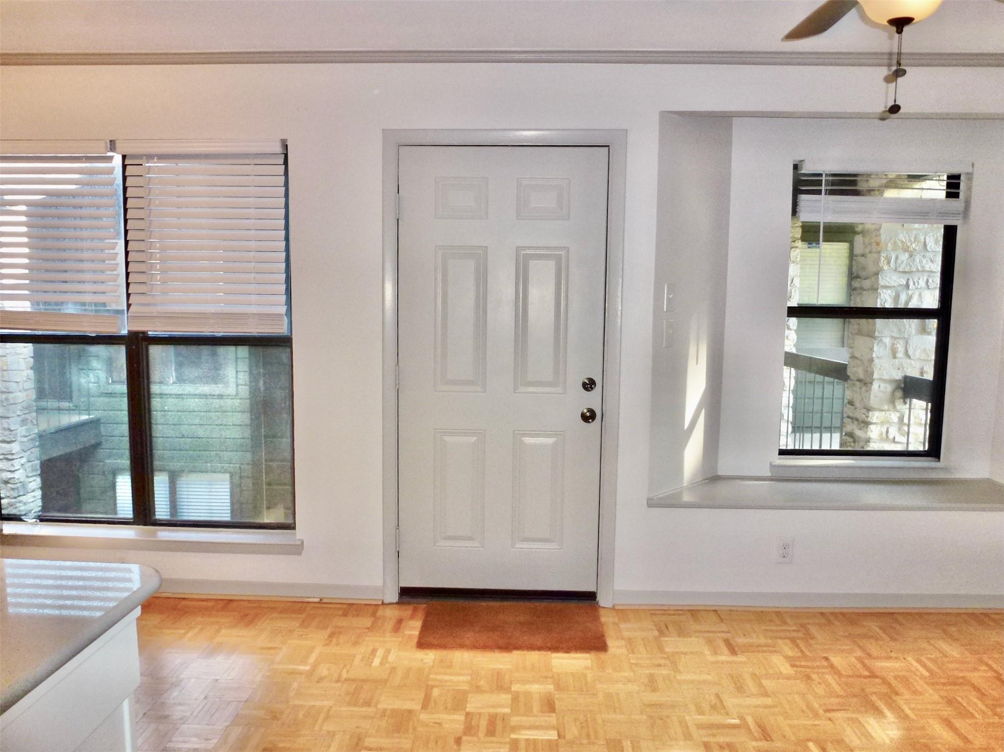 601 Hearn St # 207, Austin, TX 78703