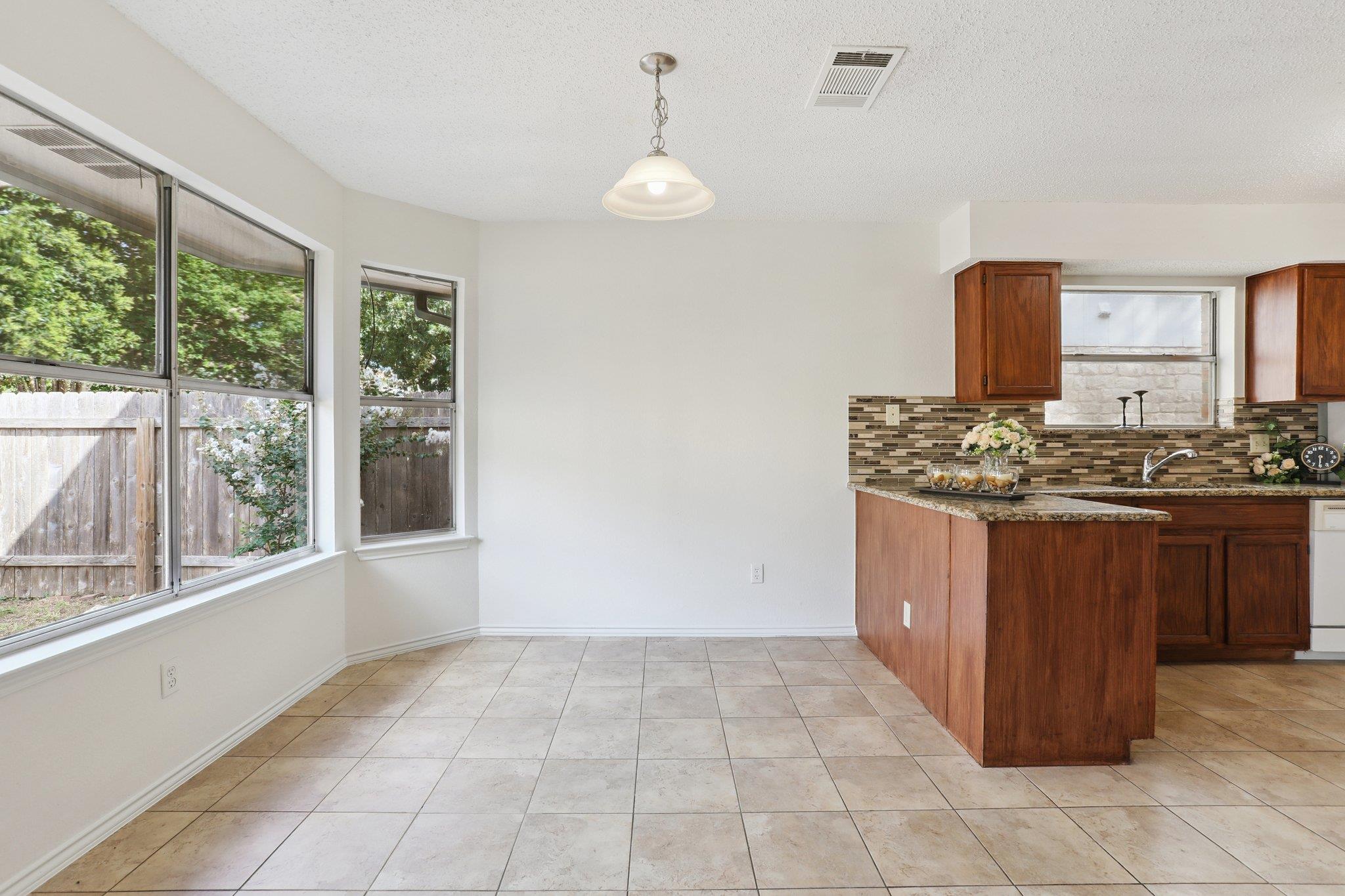 13302 Black Canyon Dr, Austin, TX 78729