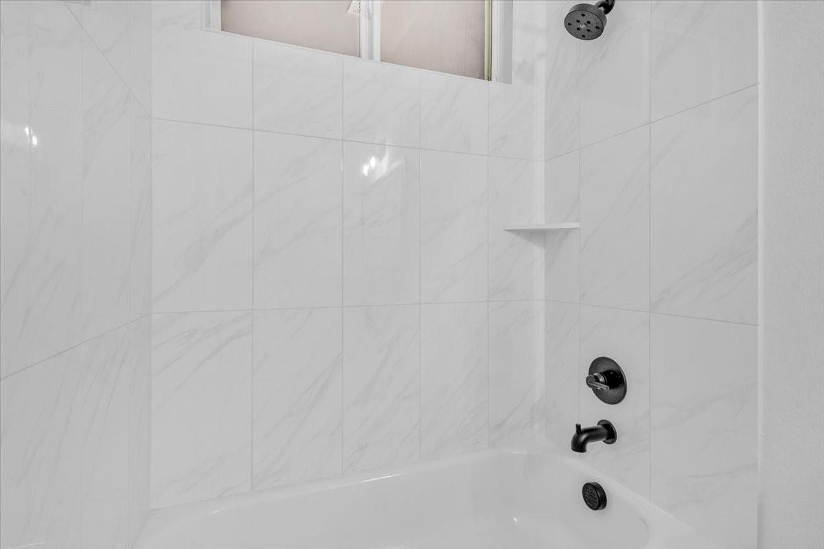 8609 San Giano Cv, Round Rock, TX 78665