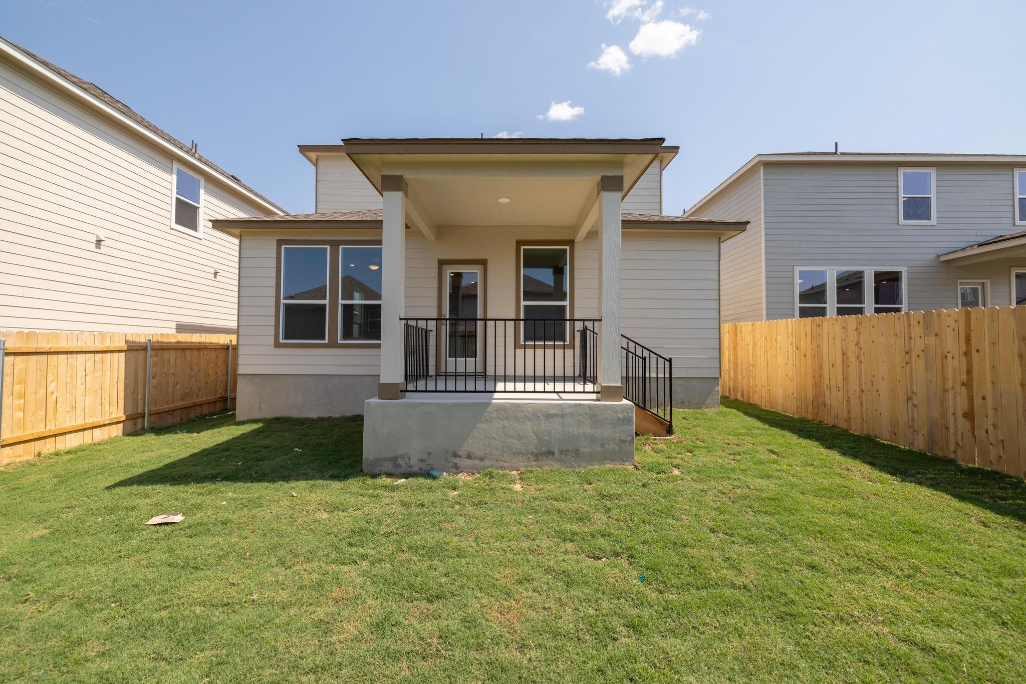 260 Feathers St, Jarrell, TX 76537