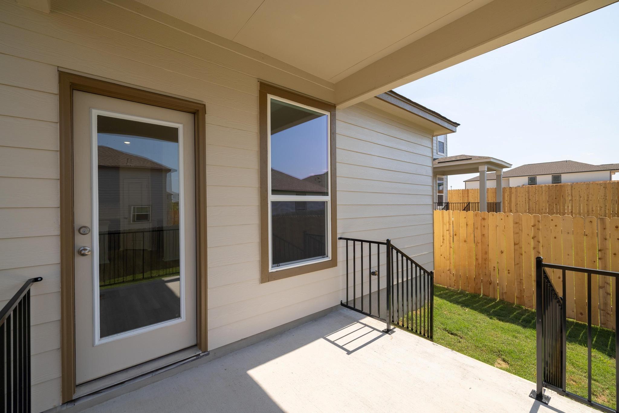 260 Feathers St, Jarrell, TX 76537