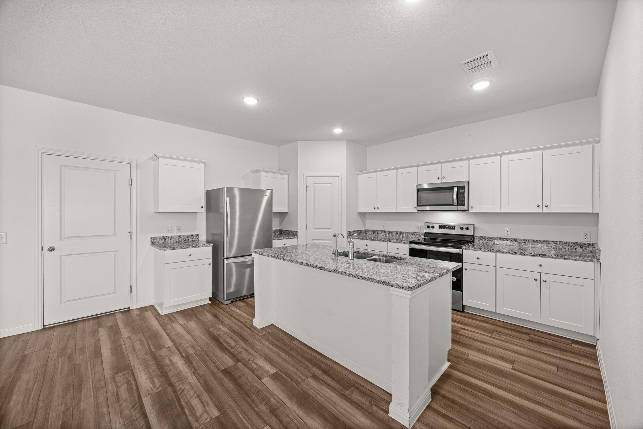 704 Gemsbok Dr, Hutto, TX 78634