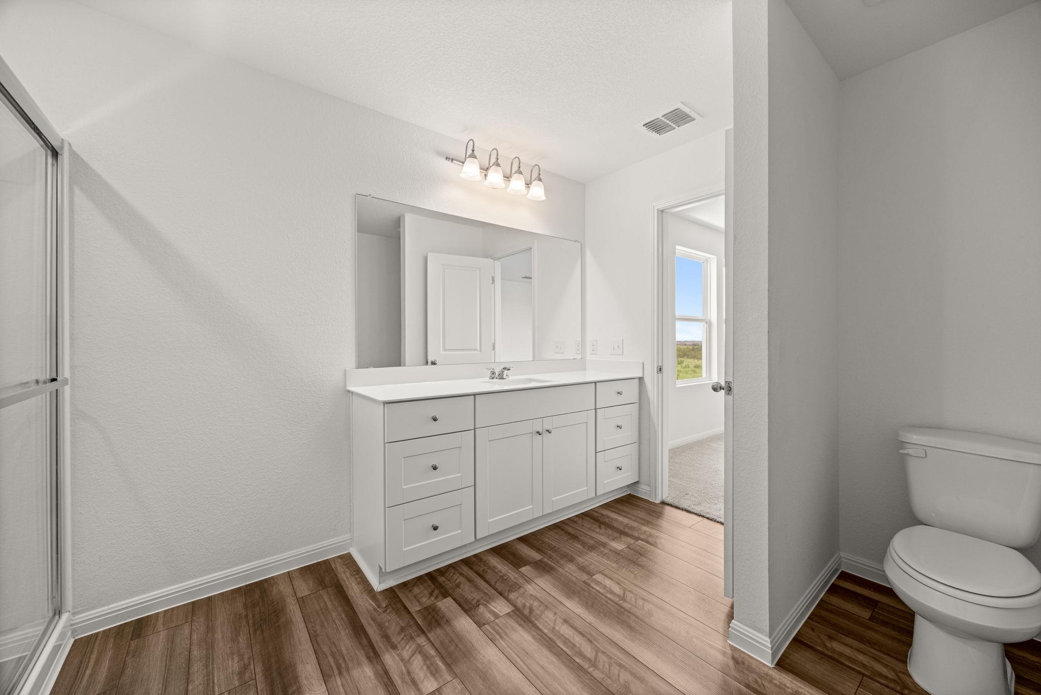 704 Gemsbok Dr, Hutto, TX 78634