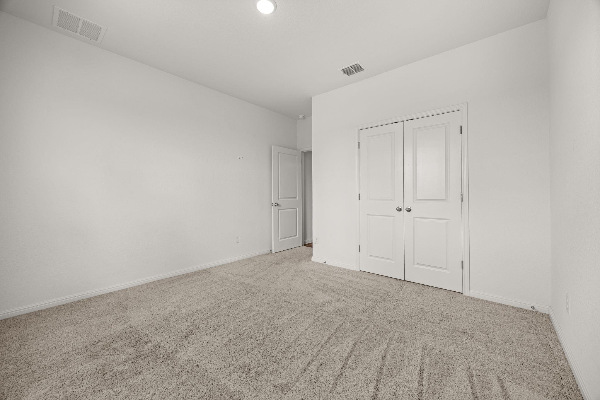 704 Gemsbok Dr, Hutto, TX 78634