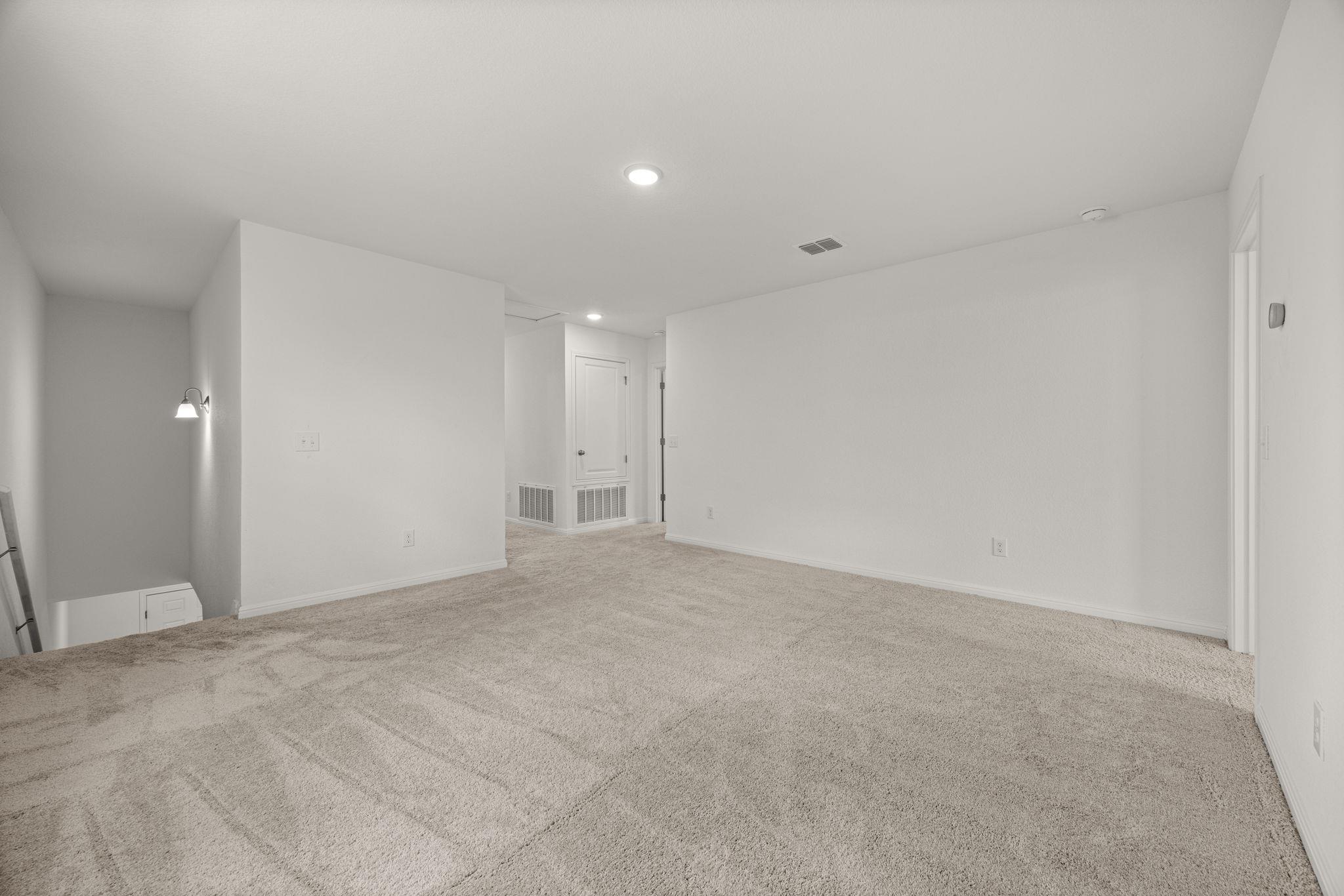 704 Gemsbok Dr, Hutto, TX 78634