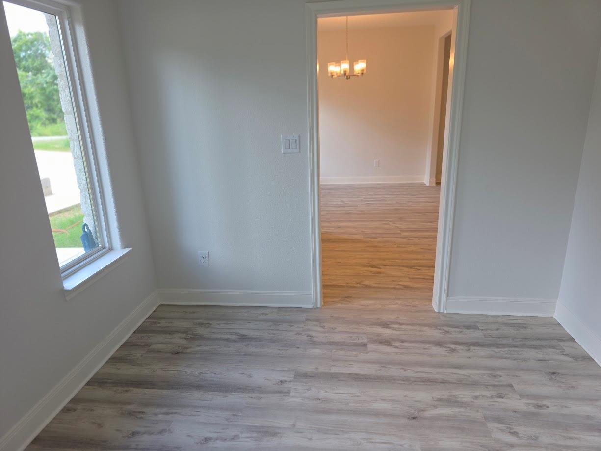 110 E Kikipua Ln, Bastrop, TX 78602