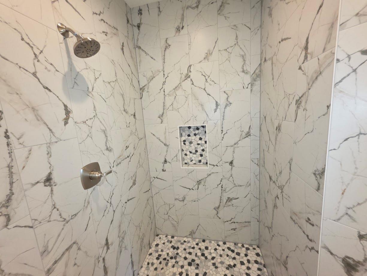 110 E Kikipua Ln, Bastrop, TX 78602