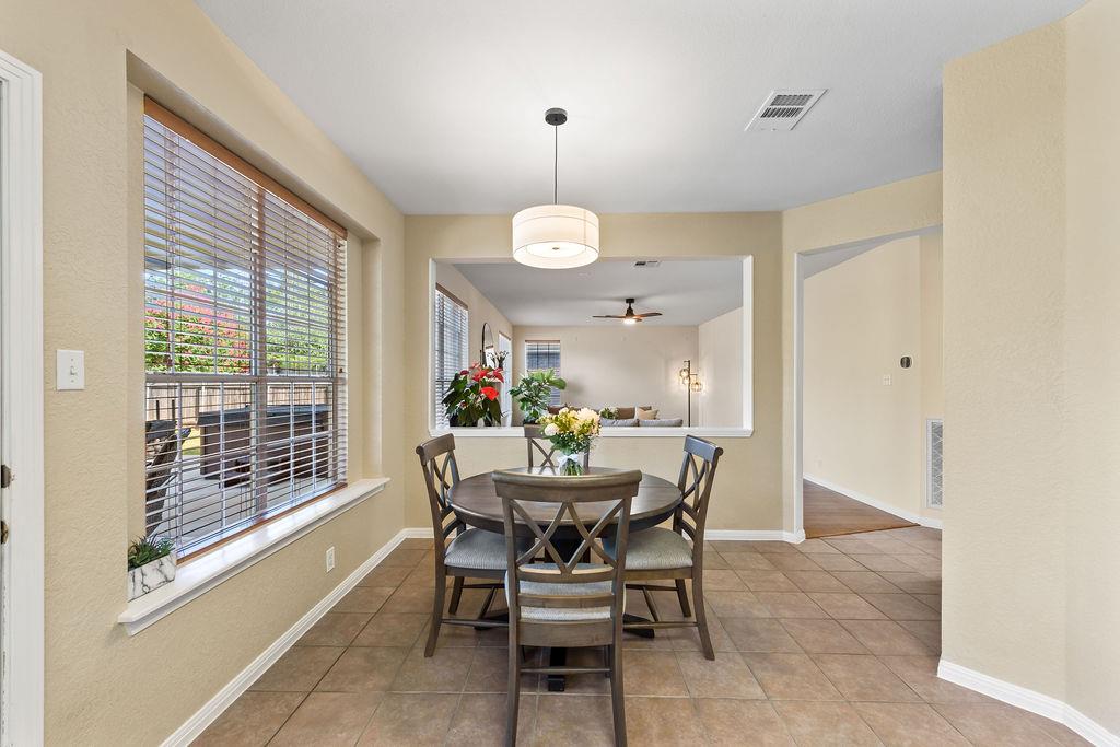 807 Lone Buck Pass, Cedar Park, TX 78613